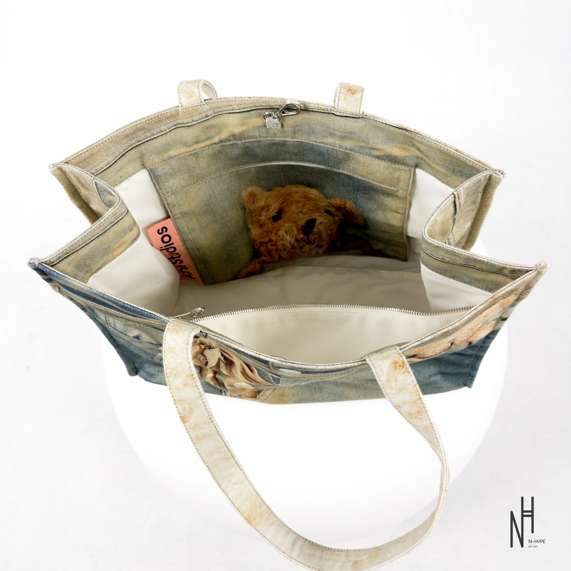 Acne Studios 1981 Trompe-l’œil Teddy Tote - Image 4