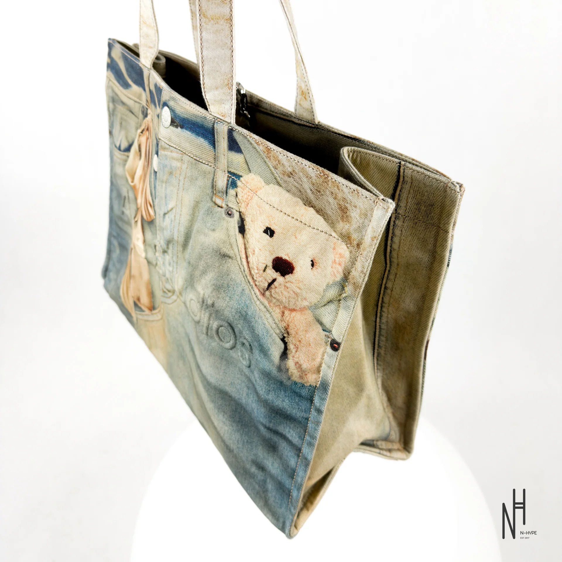 Acne Studios 1981 Trompe-l’œil Teddy Tote - Image 7