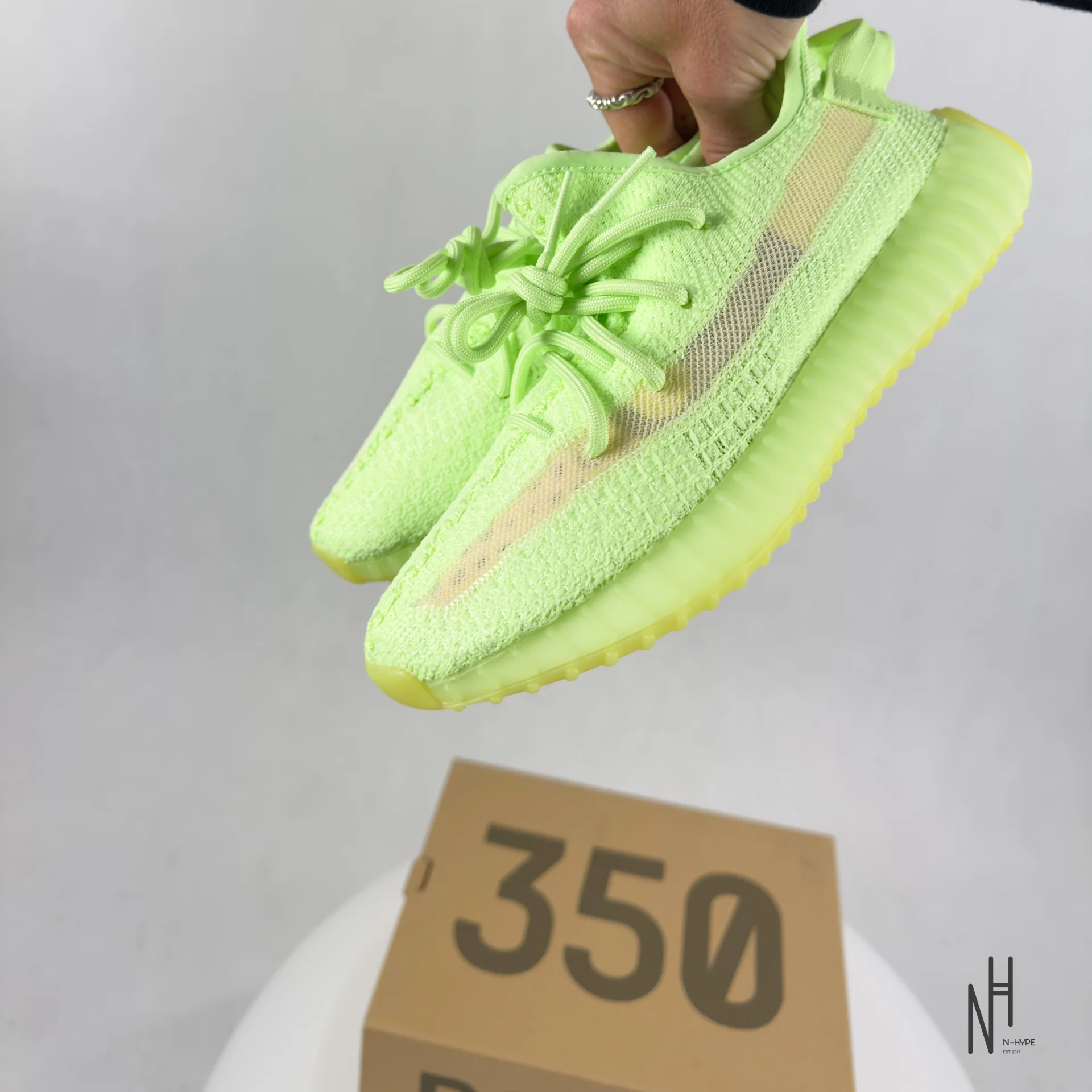 Adidas Yeezy Boost 350 V2 Glow - Image 9