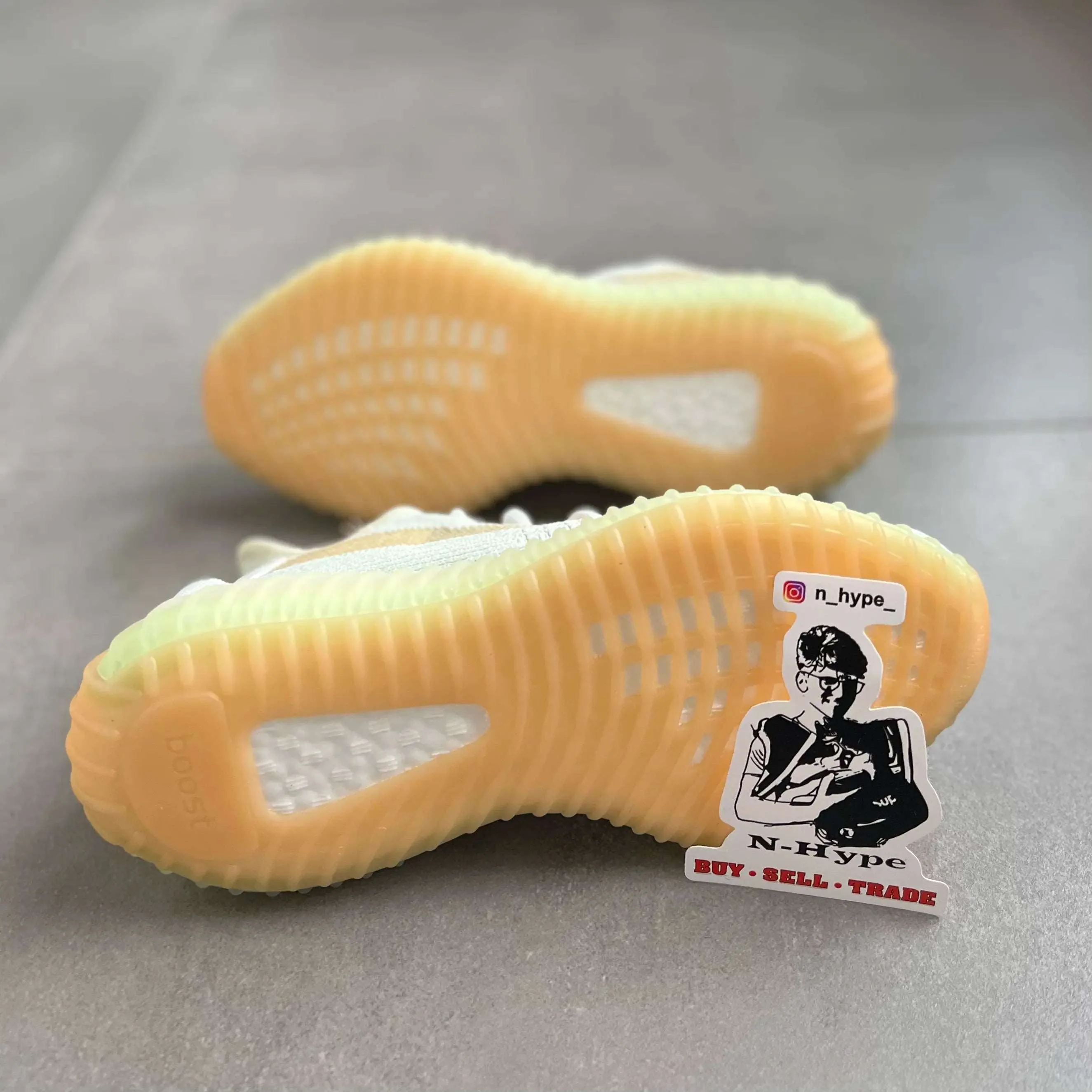 Adidas Yeezy Boost 350 V2 Hyperspace - Image 5