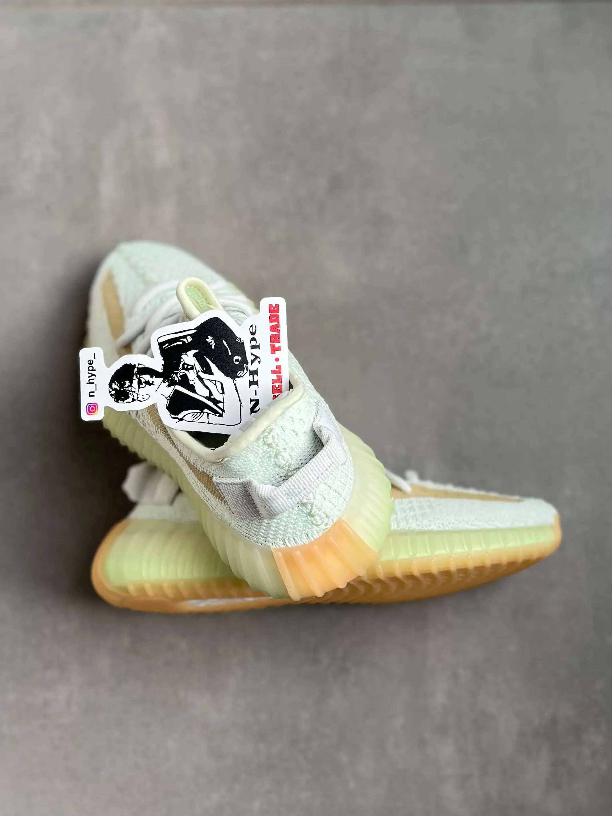 Adidas Yeezy Boost 350 V2 Hyperspace - Image 6