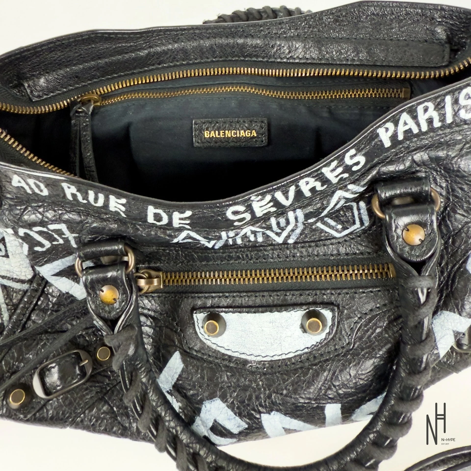Balenciaga Small Classic City Graffiti Leather Shoulder Bag - Image 6
