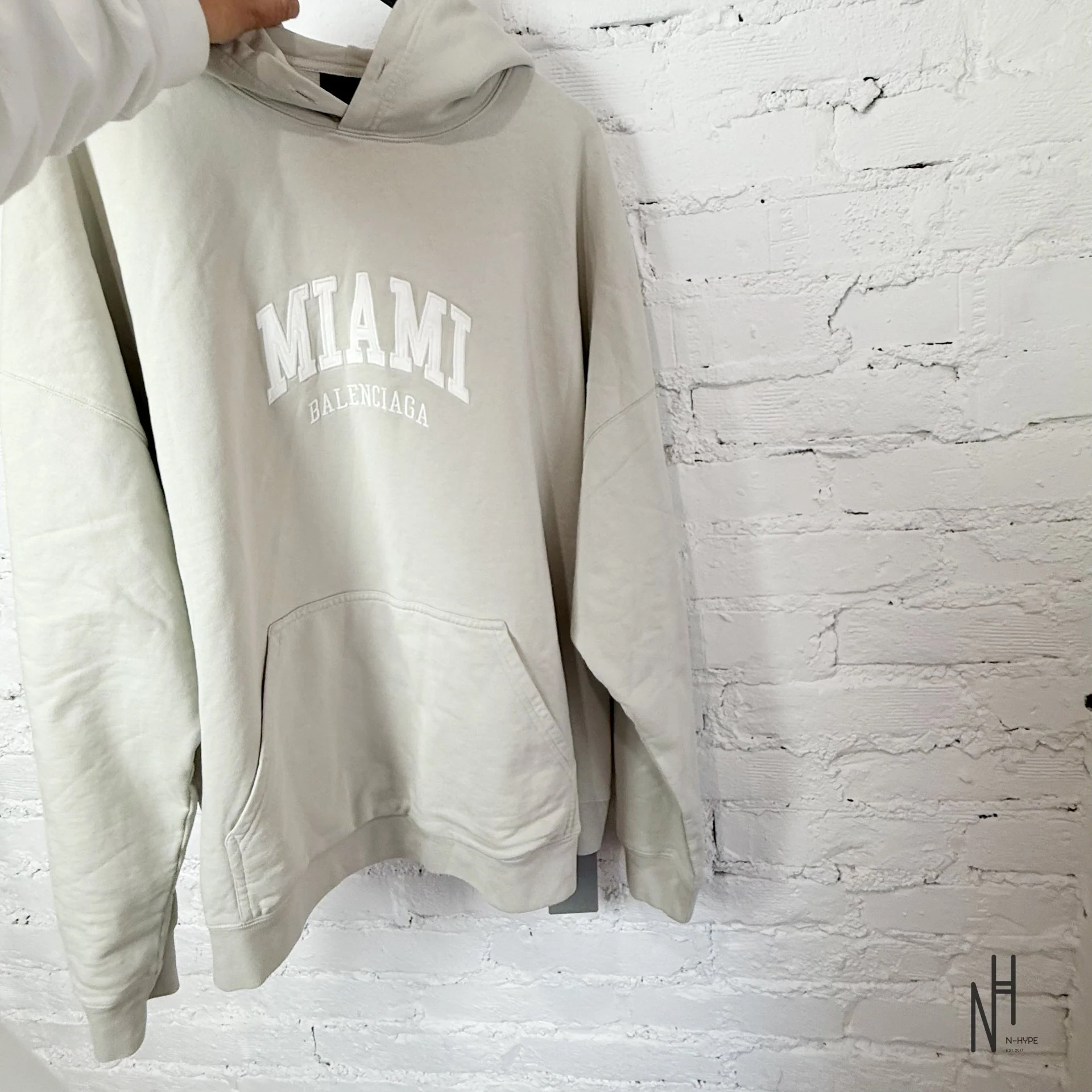 Balenciaga Wide Fit Miami Hoodie /Shell White - Image 4