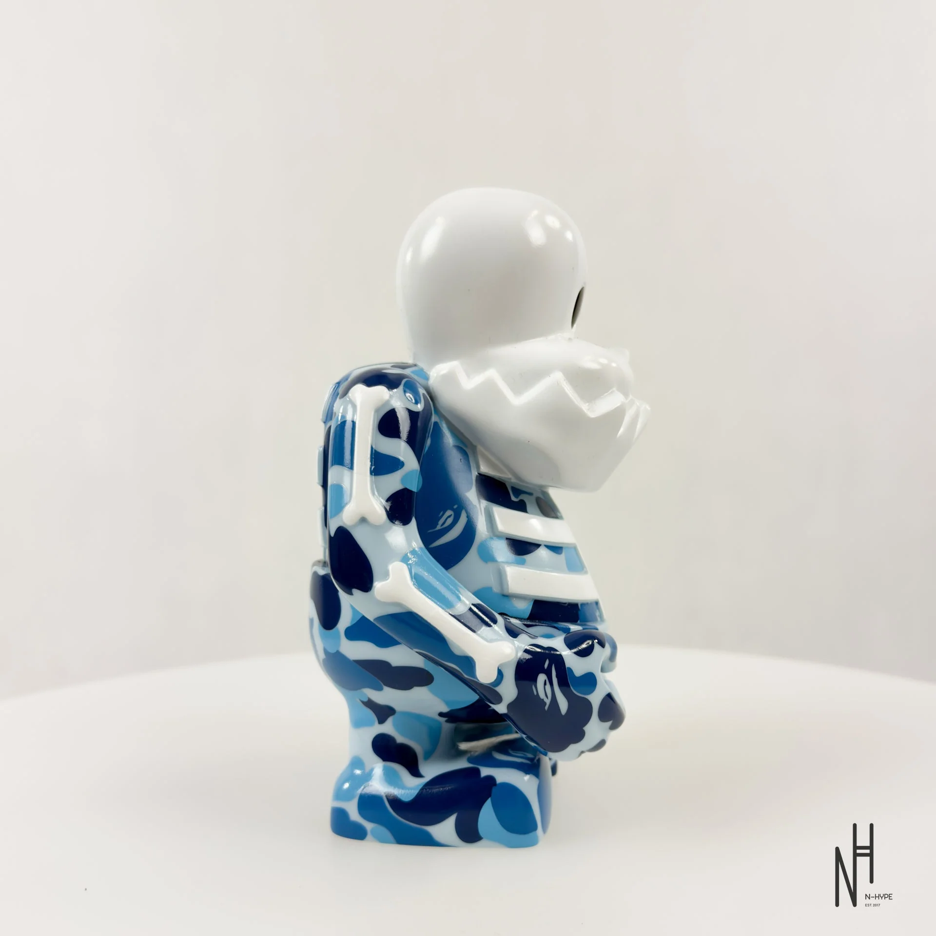 BAPE Bounty Hunter Skull-Kun Special Figure Blue - Image 4
