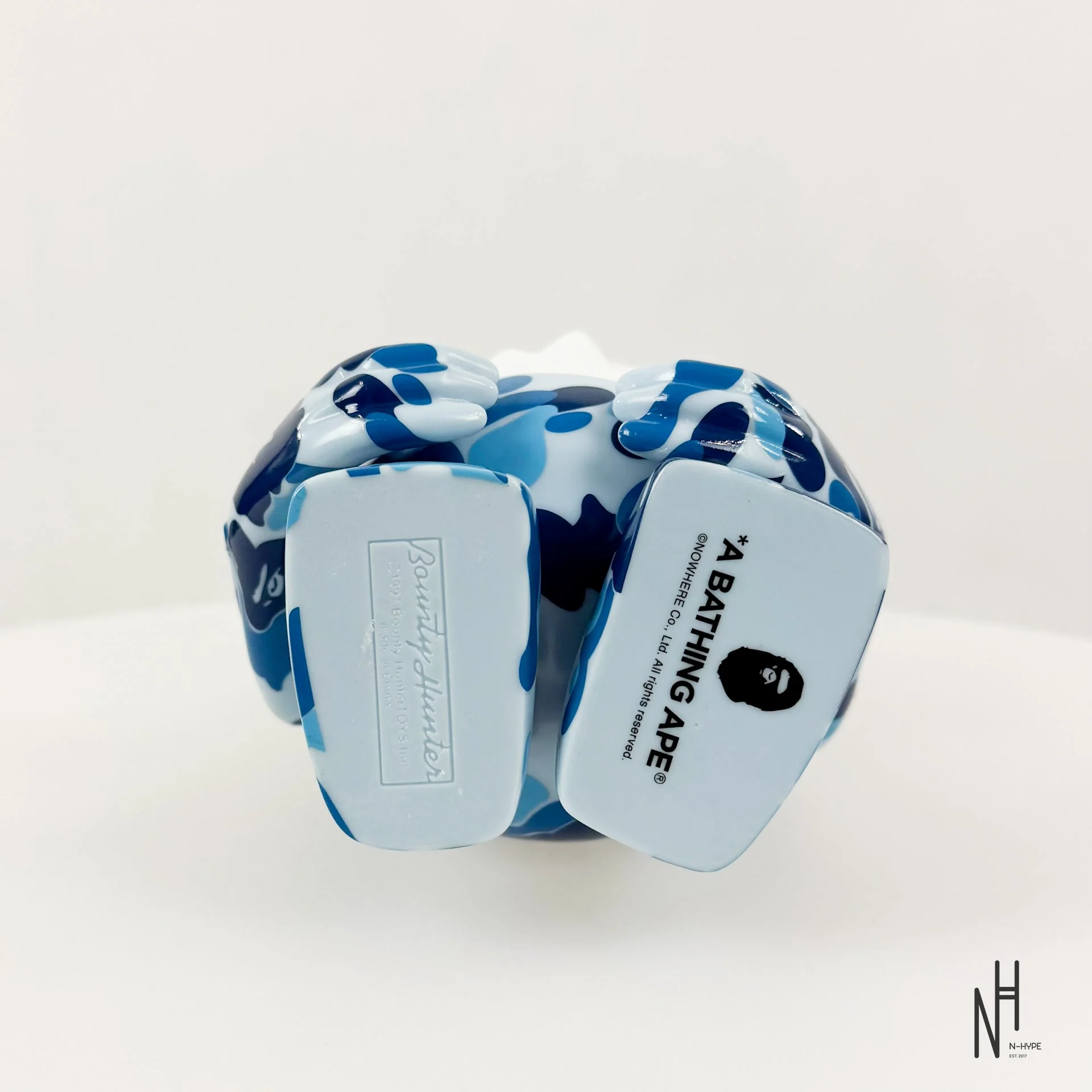 BAPE Bounty Hunter Skull-Kun Special Figure Blue - Image 5