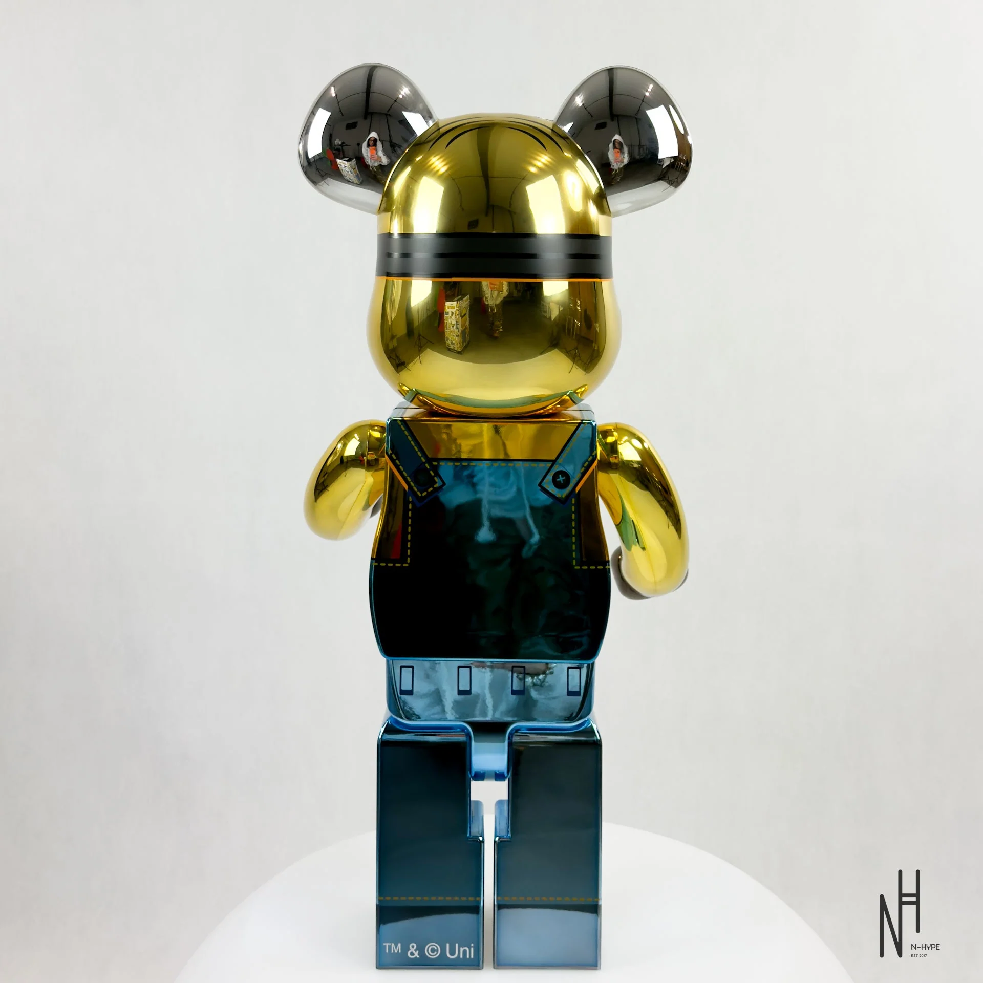 Bearbrick DAVE 1000% CHROME Ver. - Image 4