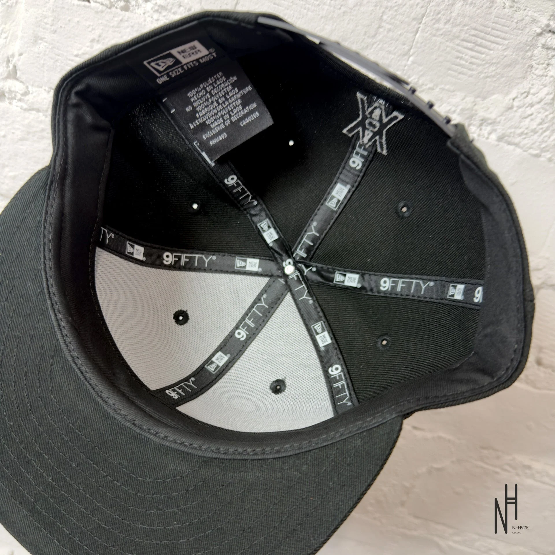 ComplexCon x New Era Black Cap - Image 5