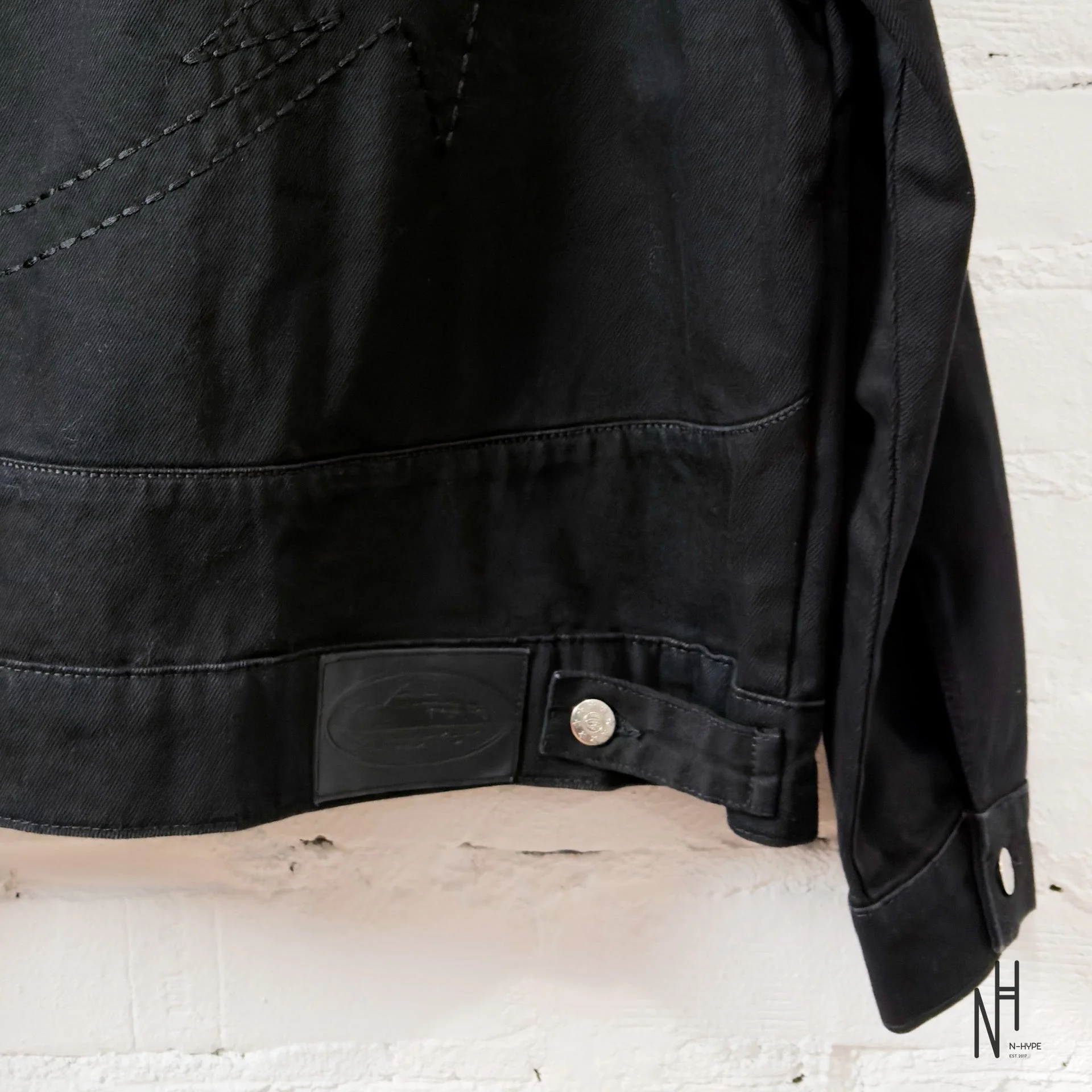 Corteiz C-Star Stitch Down Denim Jacket Black - Image 5