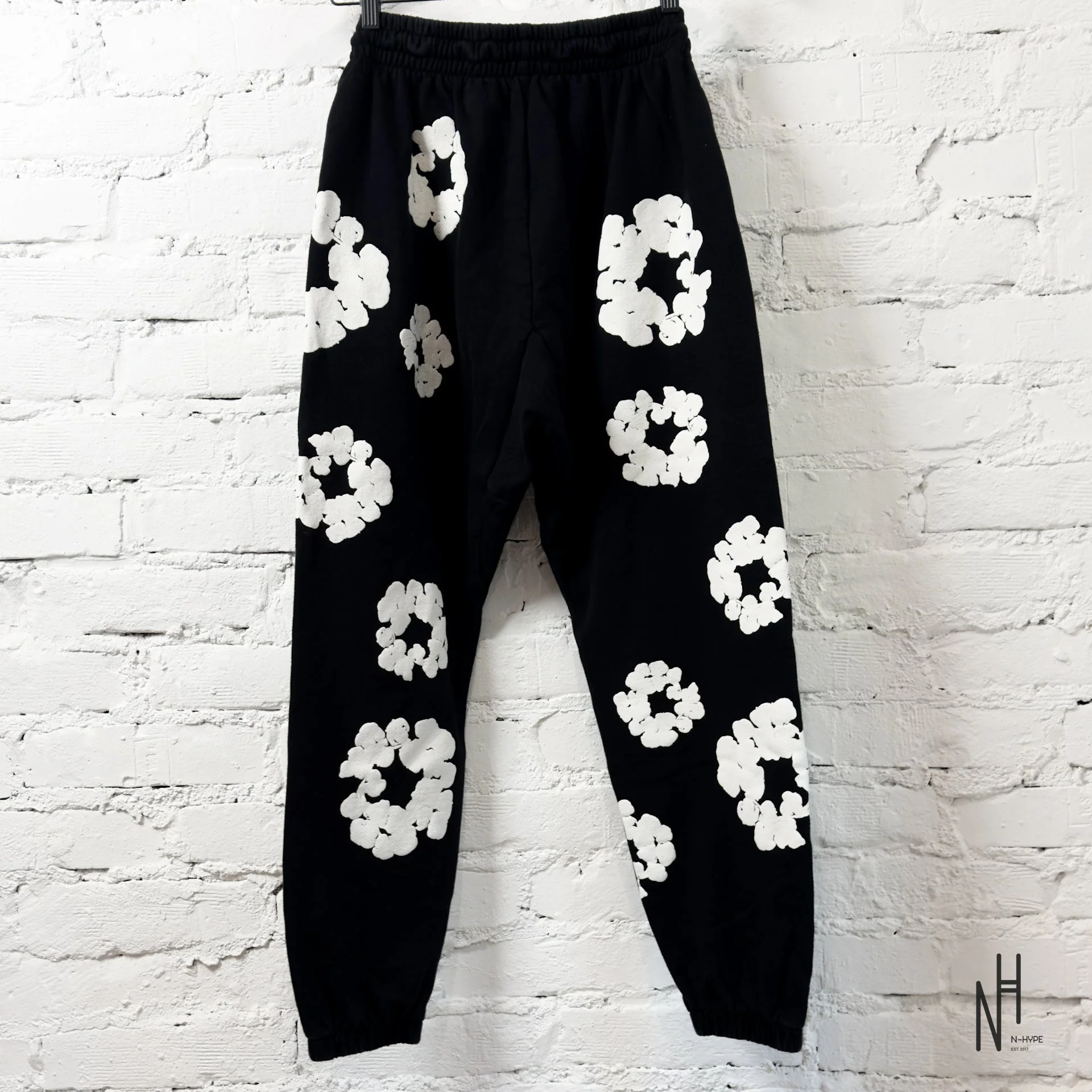 Denim Tears The Cotton Wreath Sweatpants Black / Used - Image 2