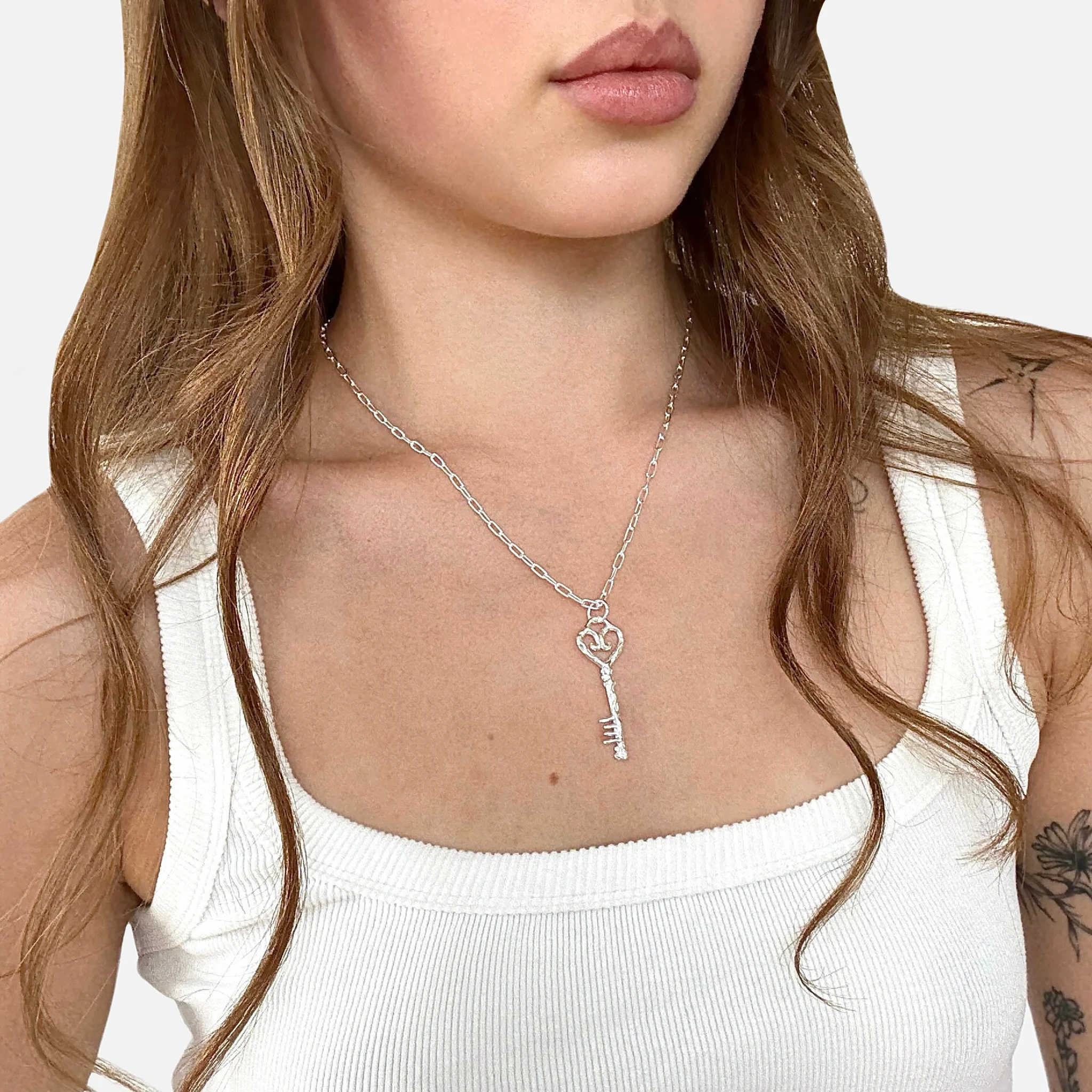 Dwa Głosy Petite Key Necklace - Image 4
