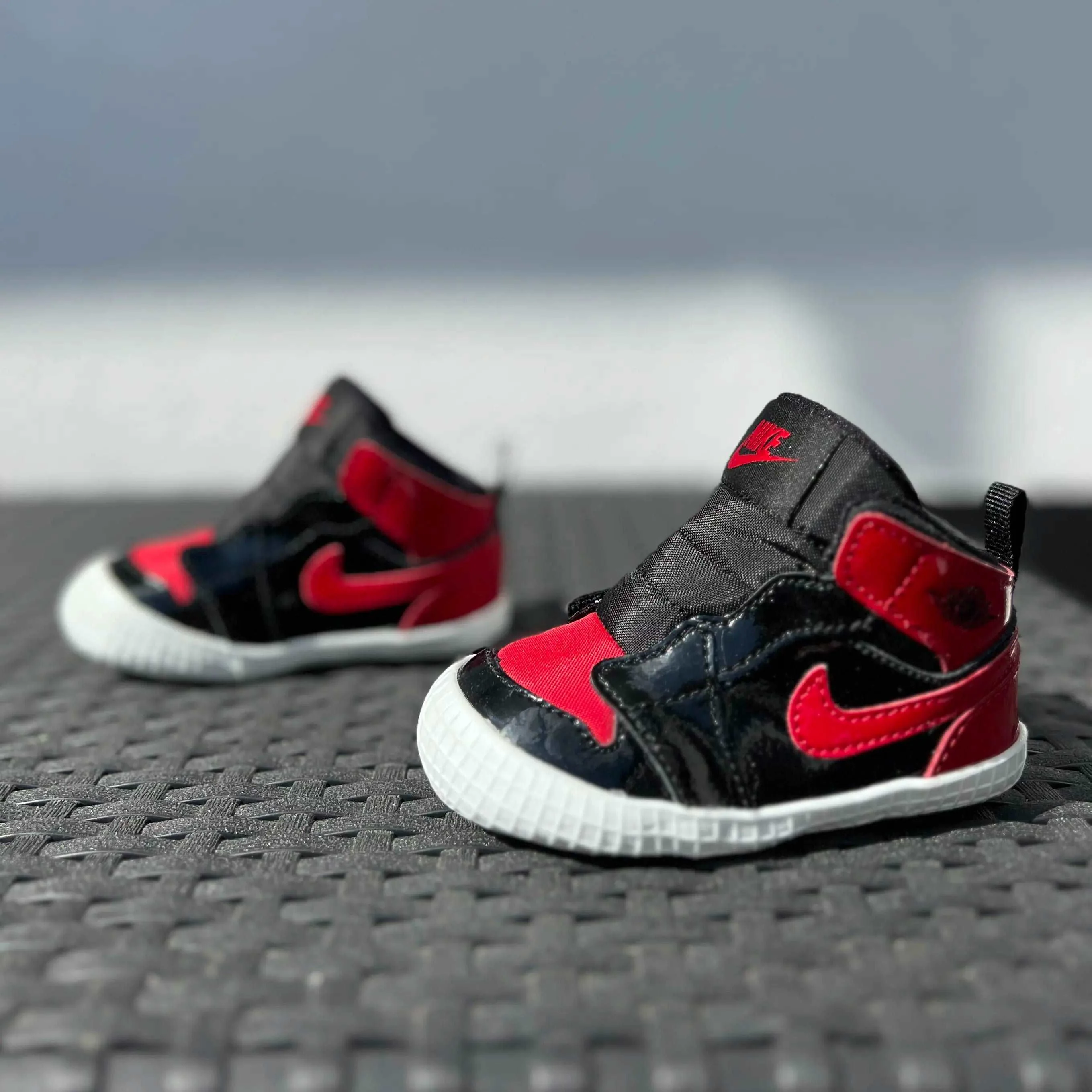 Jordan 1 Crib Bootie Bred Patent (I) - Image 4