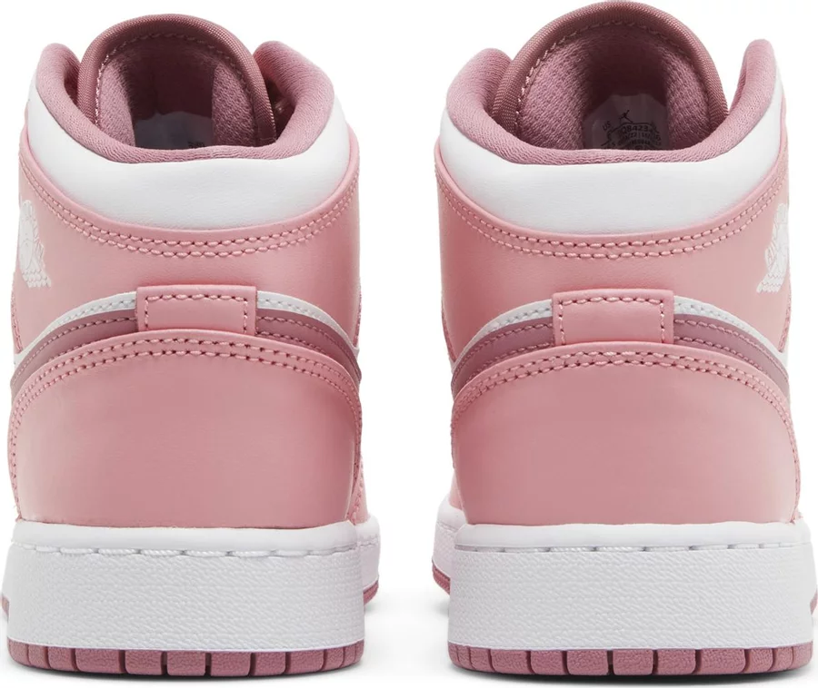 Jordan 1 Mid Valentine's Day (2023) (GS) - Image 3