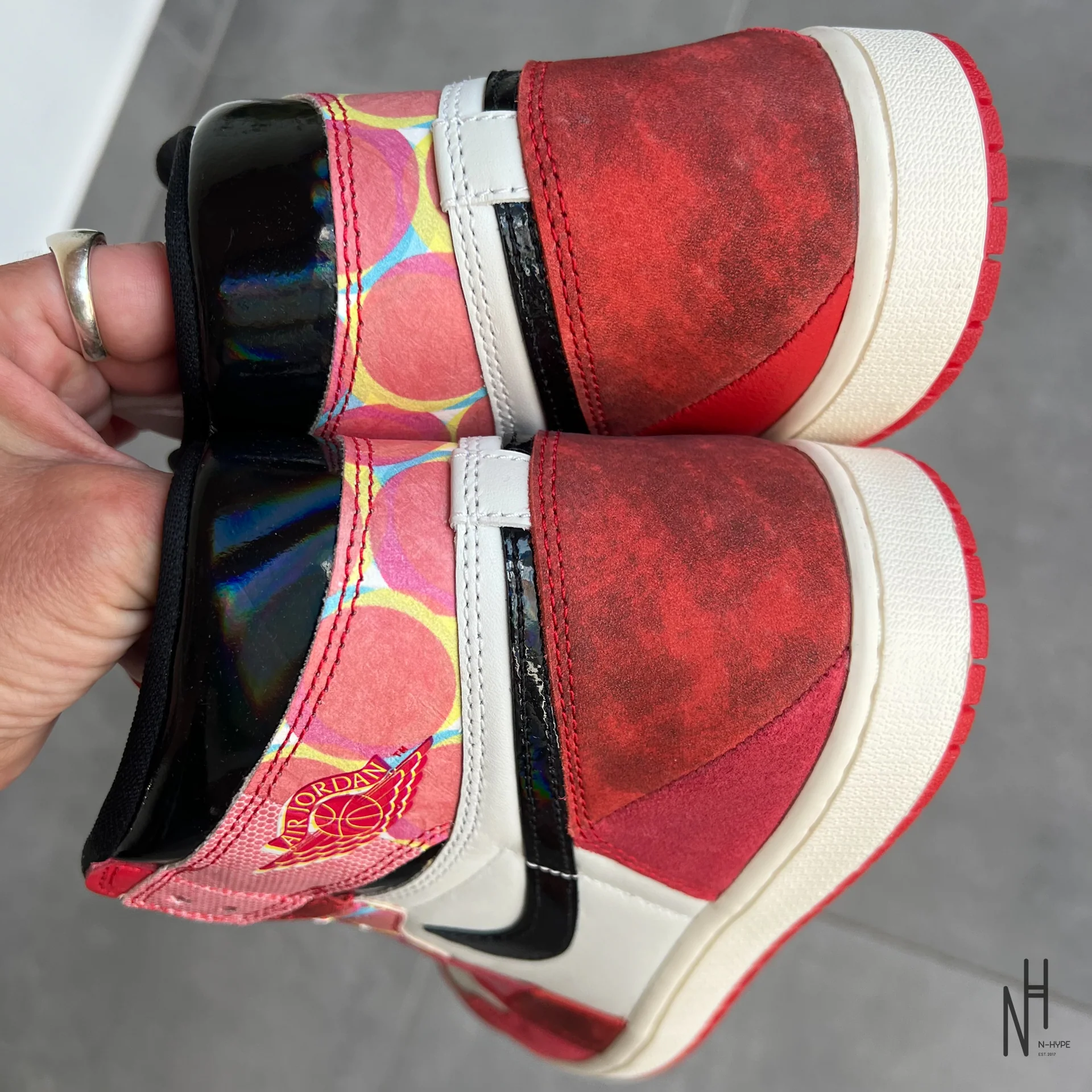 Jordan 1 Retro High OG Spider-Man Across the Spider-Verse - Image 5