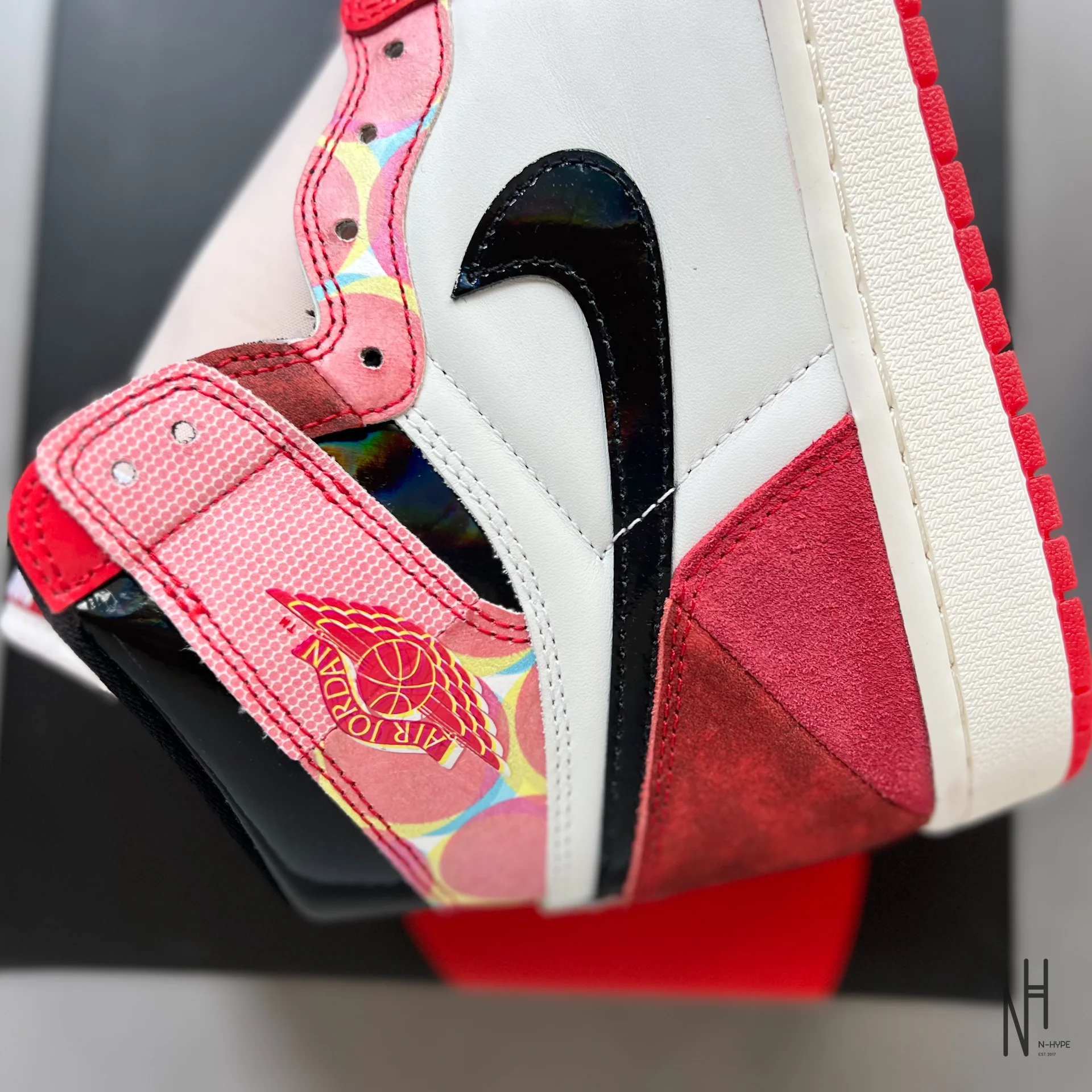Jordan 1 Retro High OG Spider-Man Across the Spider-Verse - Image 6