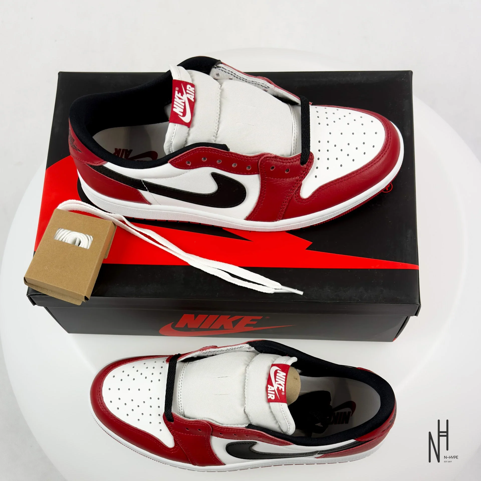 Jordan 1 Retro Low OG Chicago (2025) - Image 7