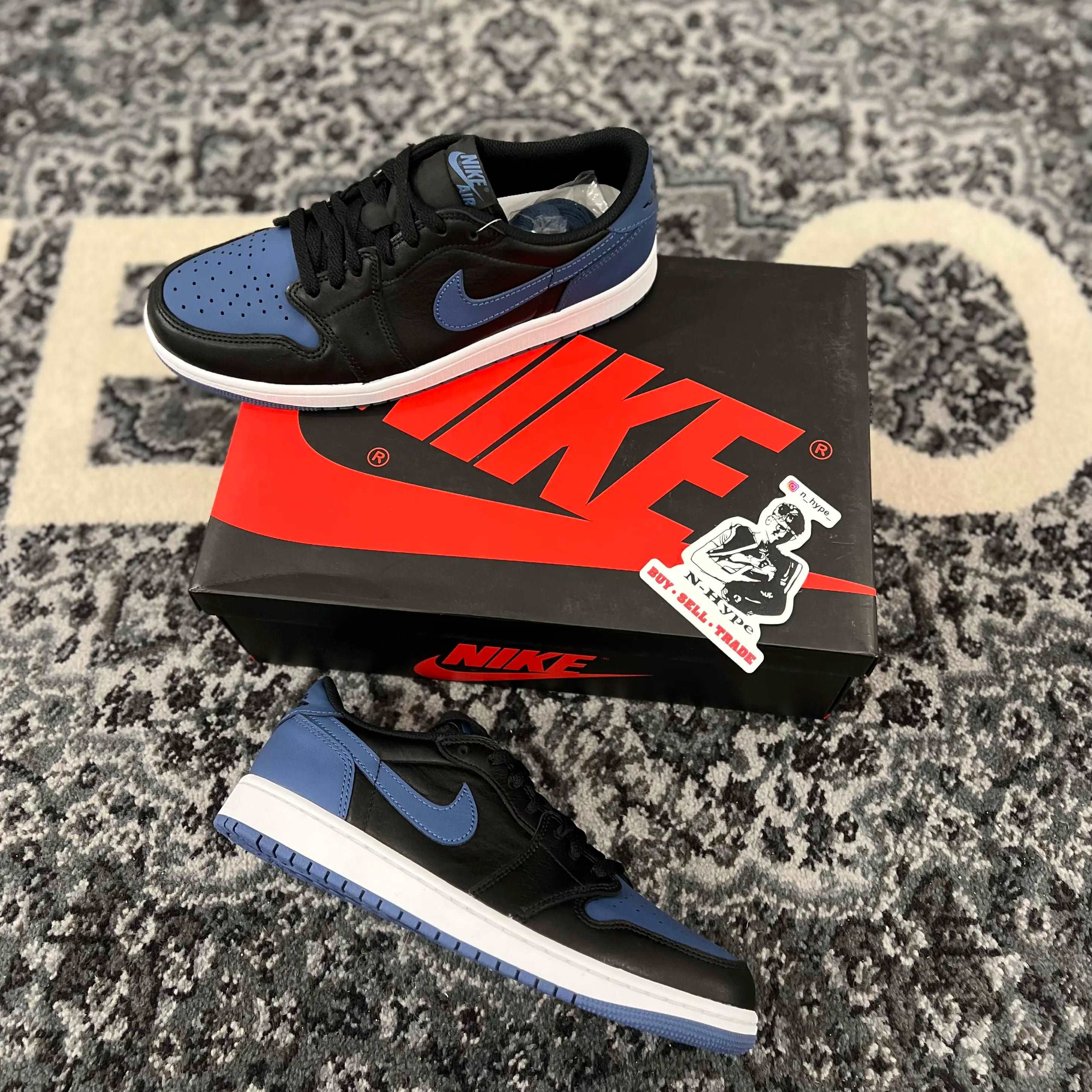 Jordan 1 Retro Low OG Mystic Navy - Image 4