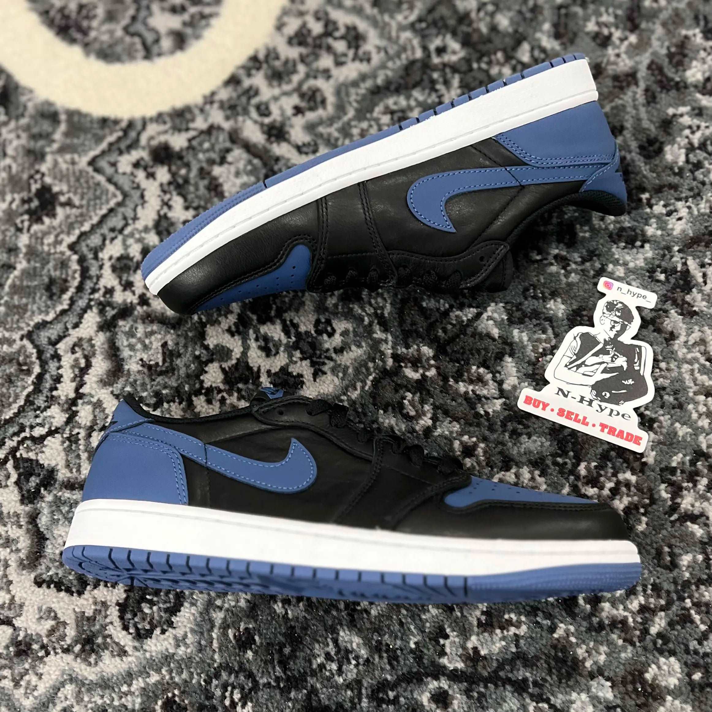Jordan 1 Retro Low OG Mystic Navy - Image 5