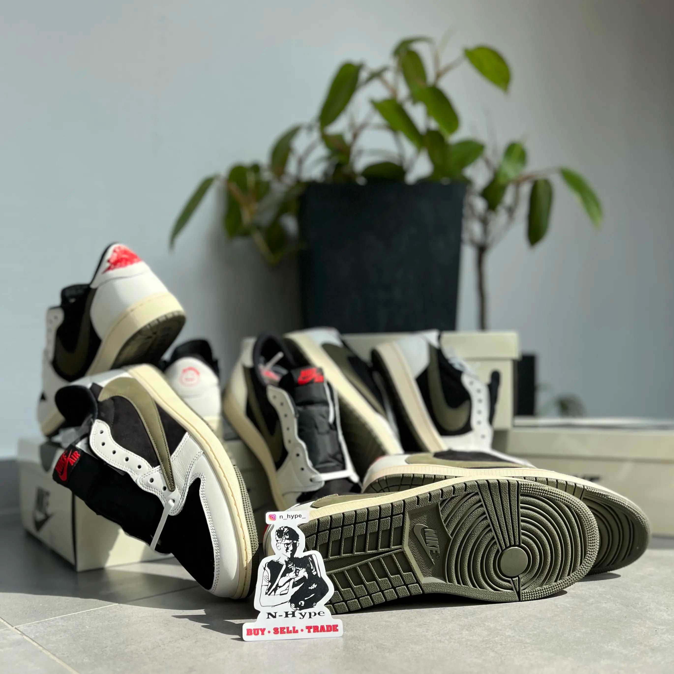 Jordan 1 Retro Low OG SP Travis Scott Olive (W) - Image 5