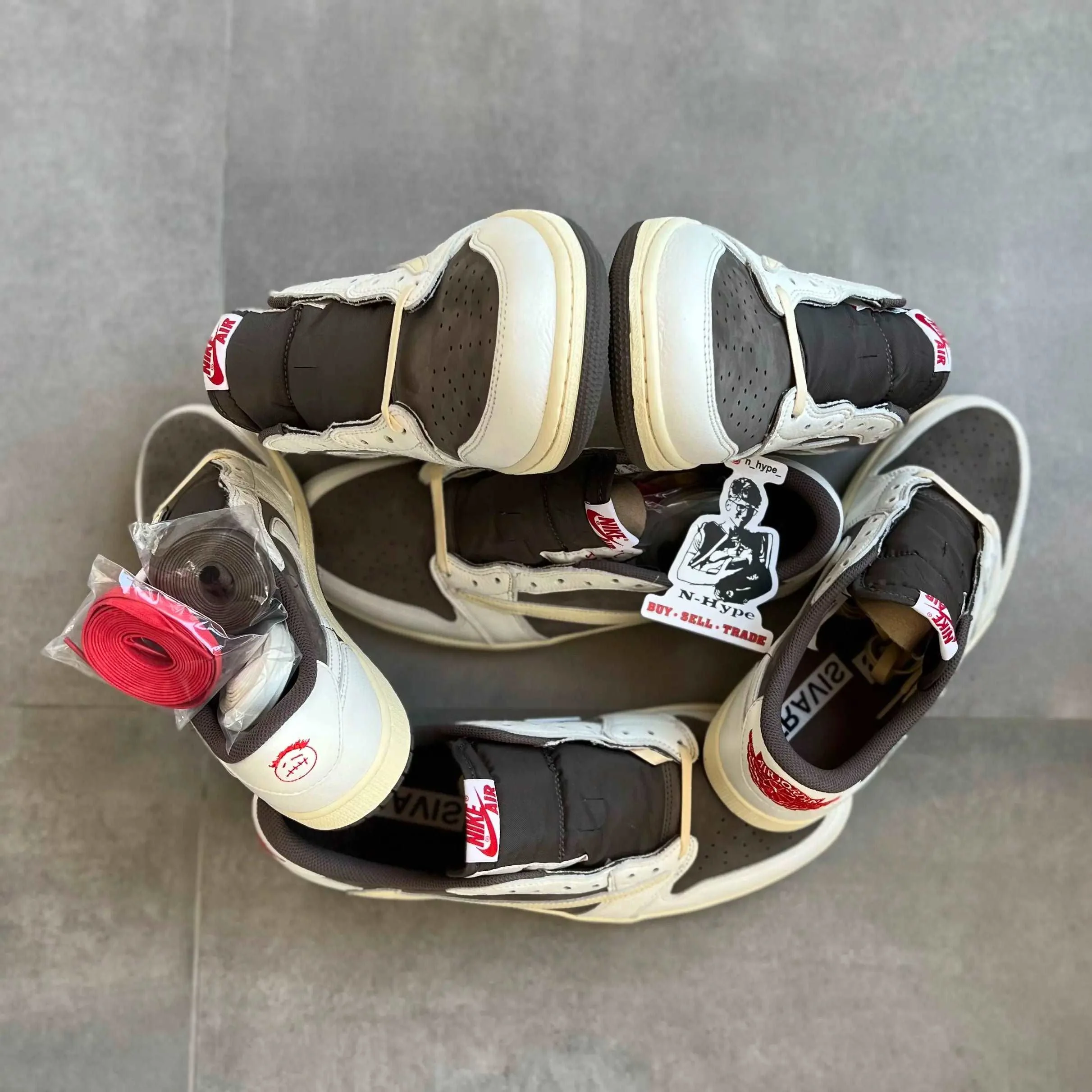 Jordan 1 Retro Low OG SP Travis Scott Reverse Mocha - Image 6