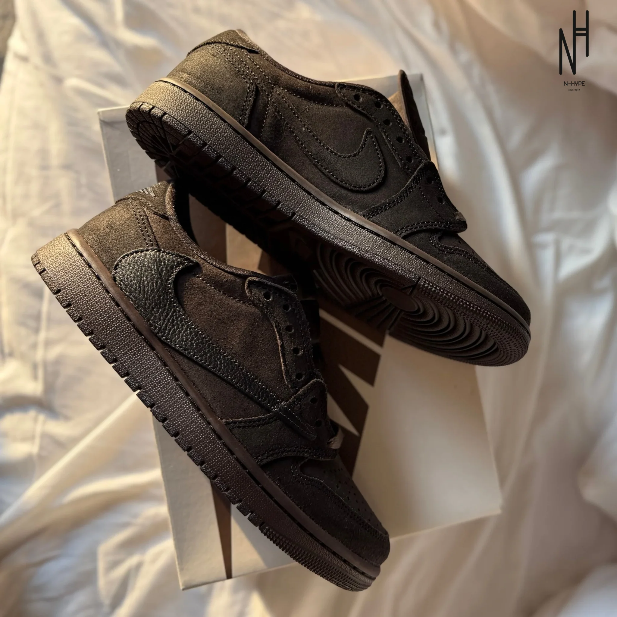 Jordan 1 Retro Low OG SP Travis Scott Velvet Brown - Image 6
