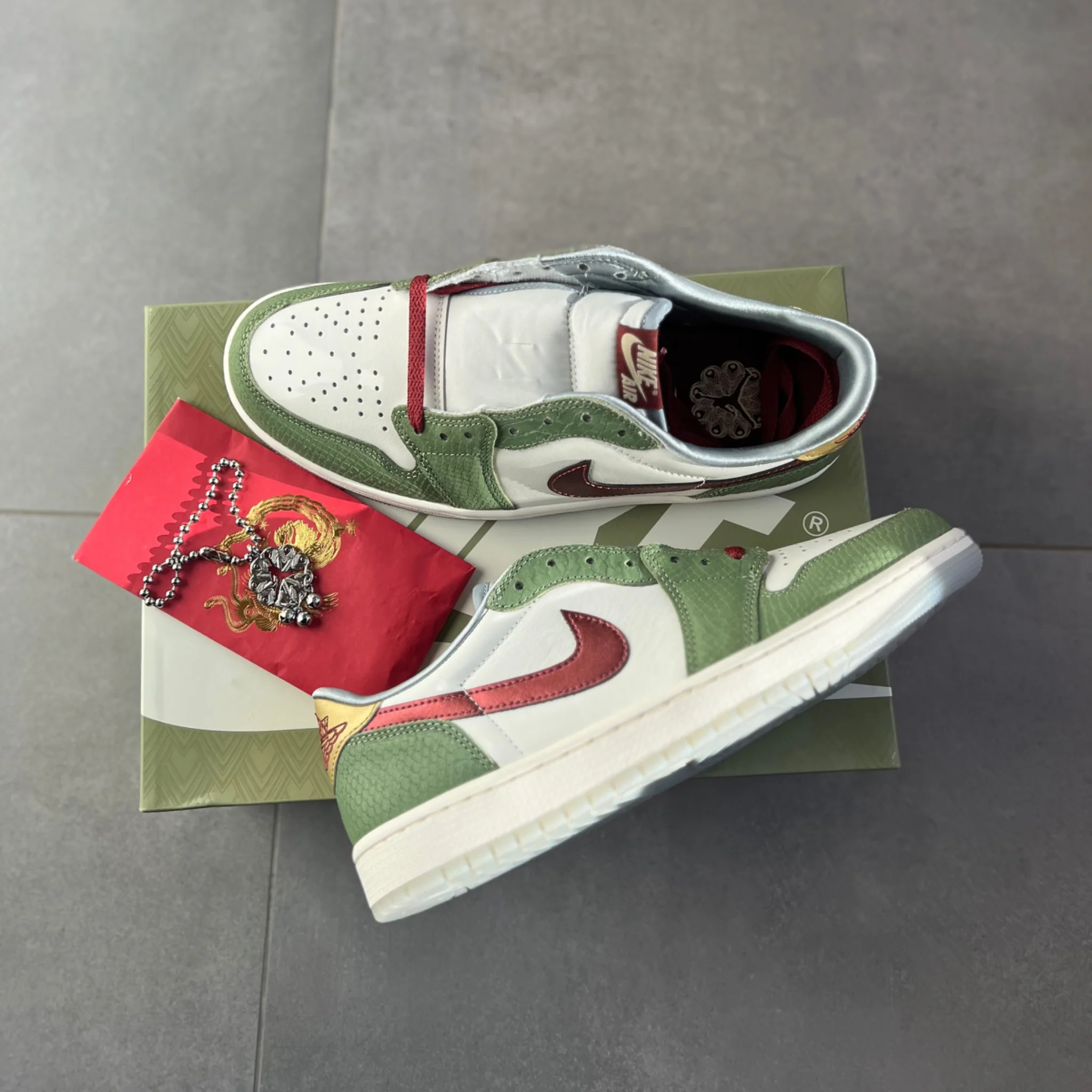 Jordan 1 Retro Low OG Year of the Dragon (2024) - Image 5