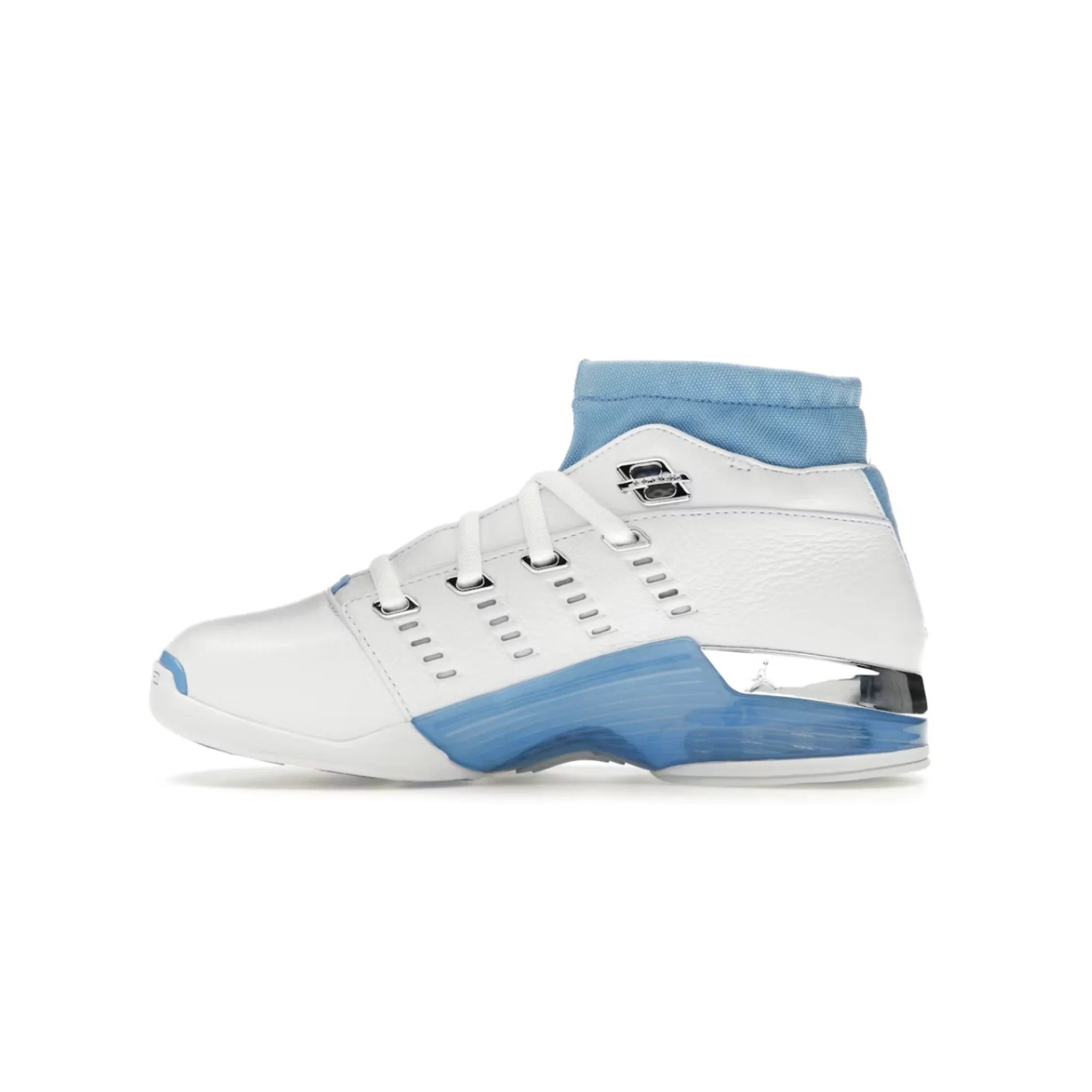 Jordan 17 Retro Low SP University Blue (2024) - Image 2