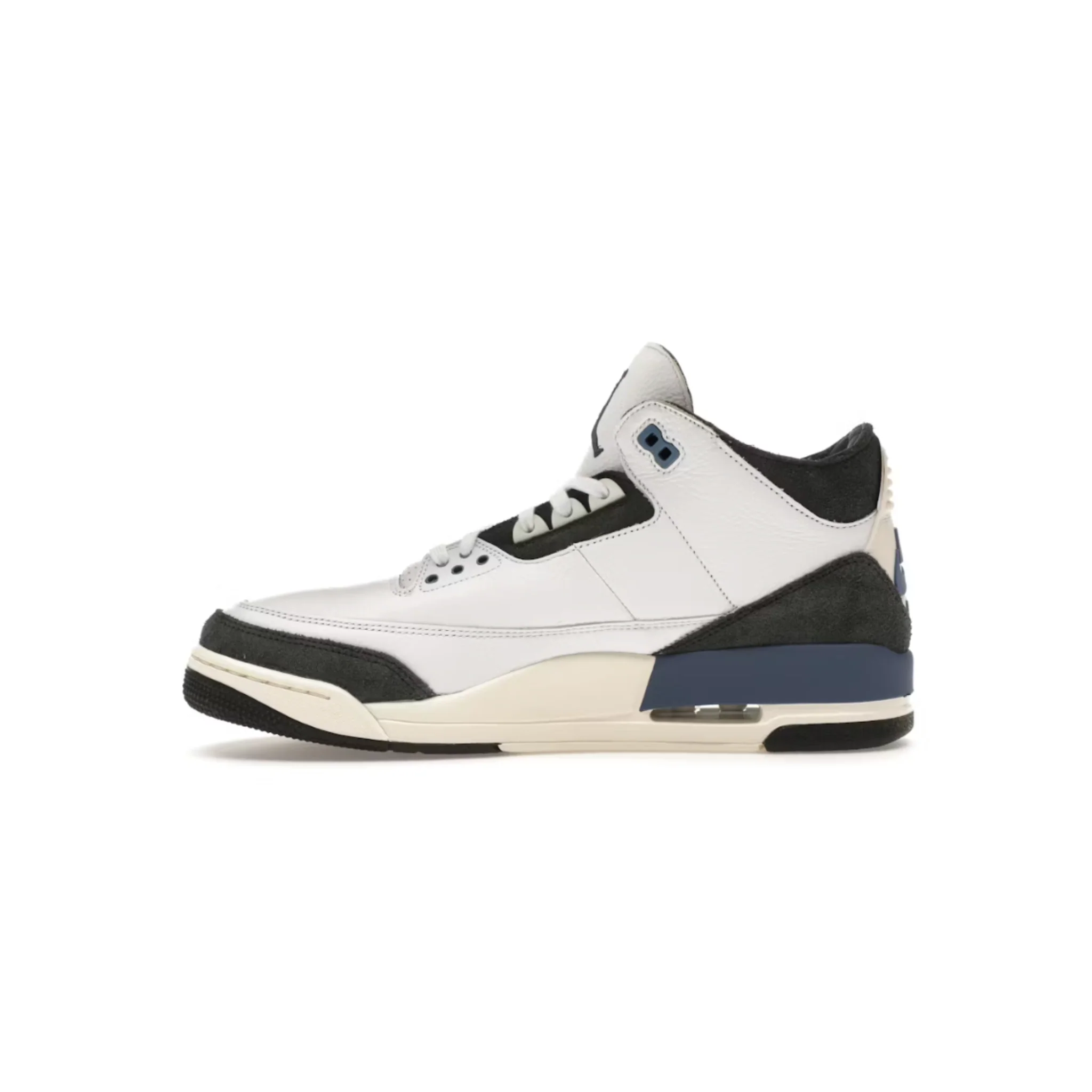 Jordan 3 Retro OG SP A Ma Maniére Diffused Blue - Image 2