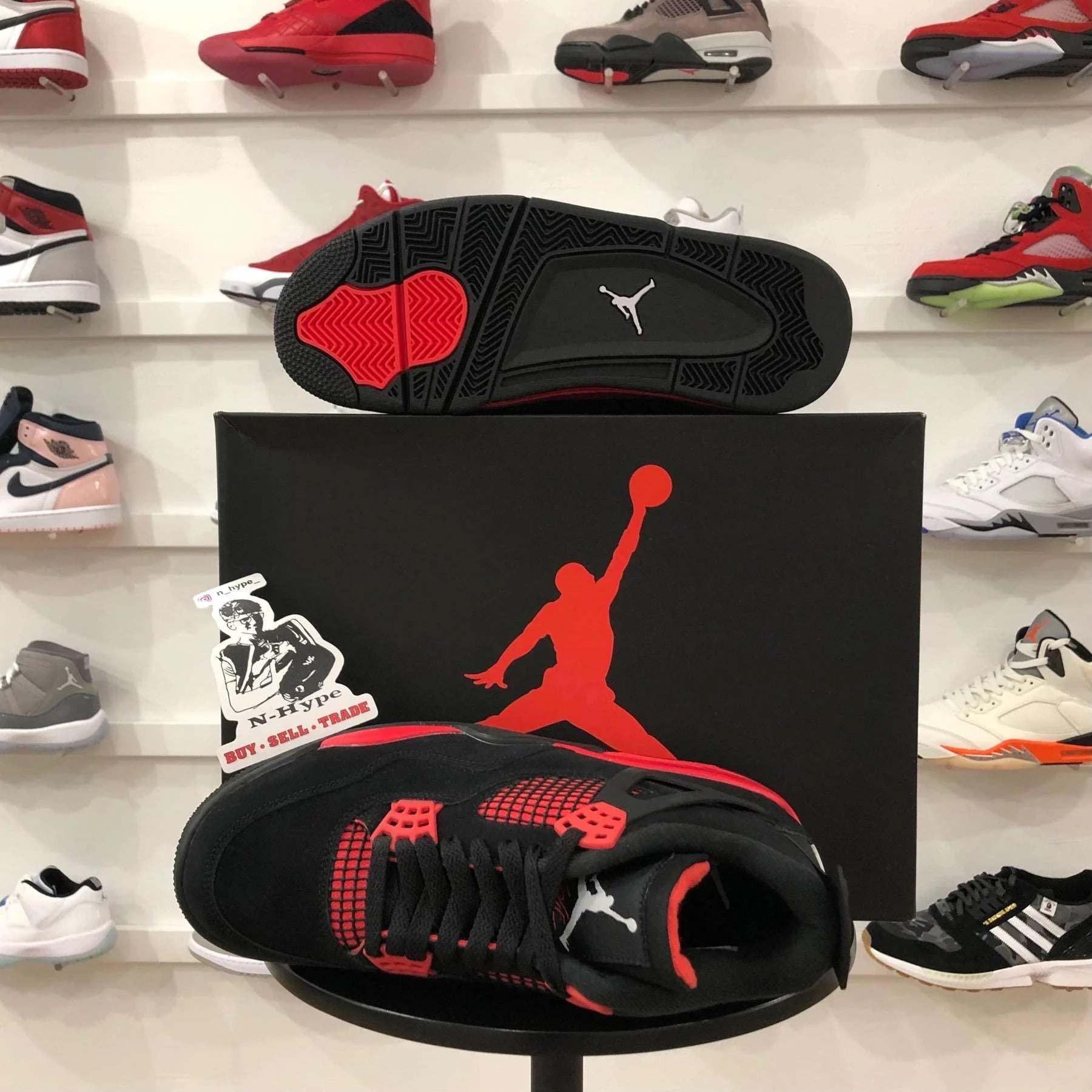 Jordan 4 Retro Red Thunder - Image 5