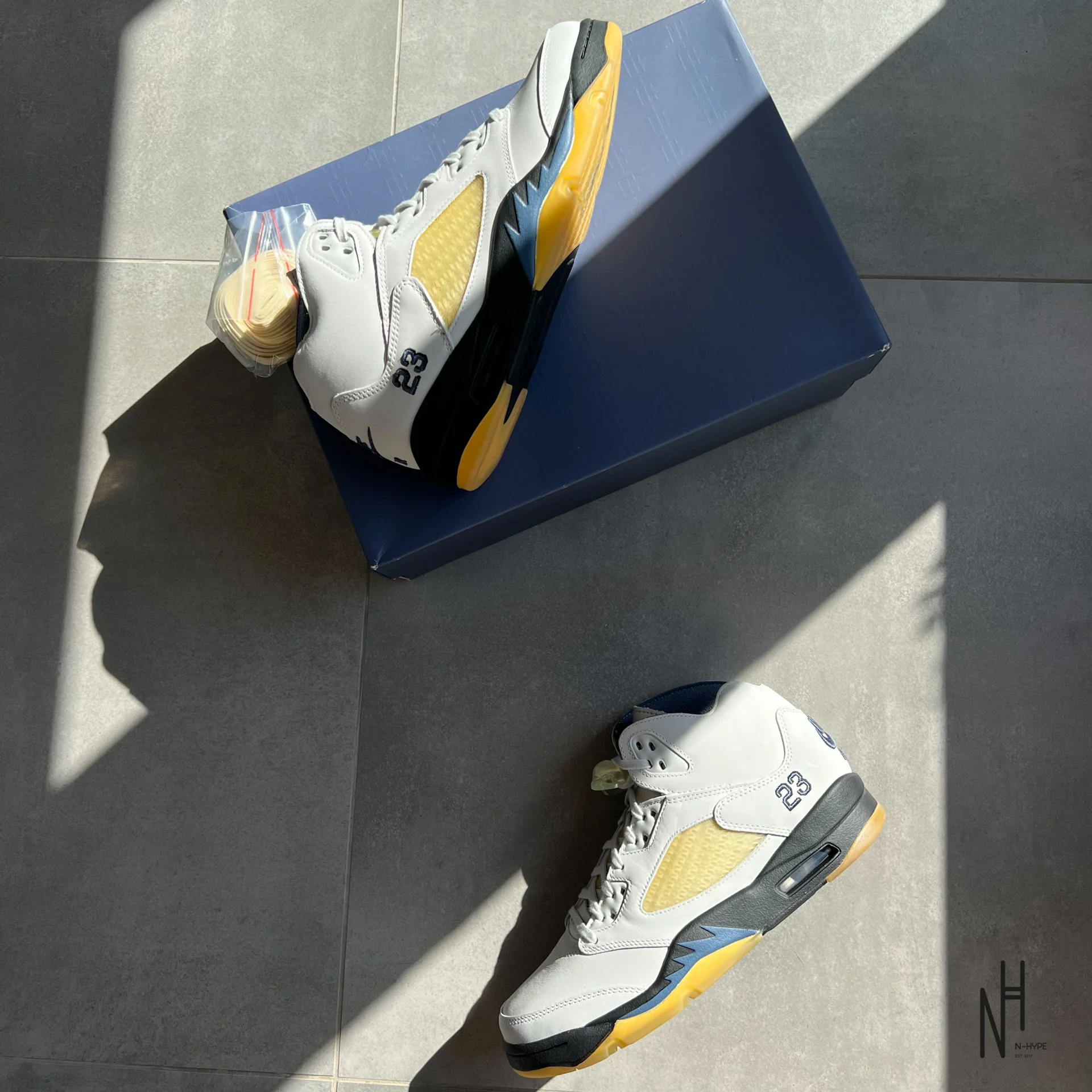 Jordan 5 Retro A Ma Maniére Dawn (Women's) - Image 10