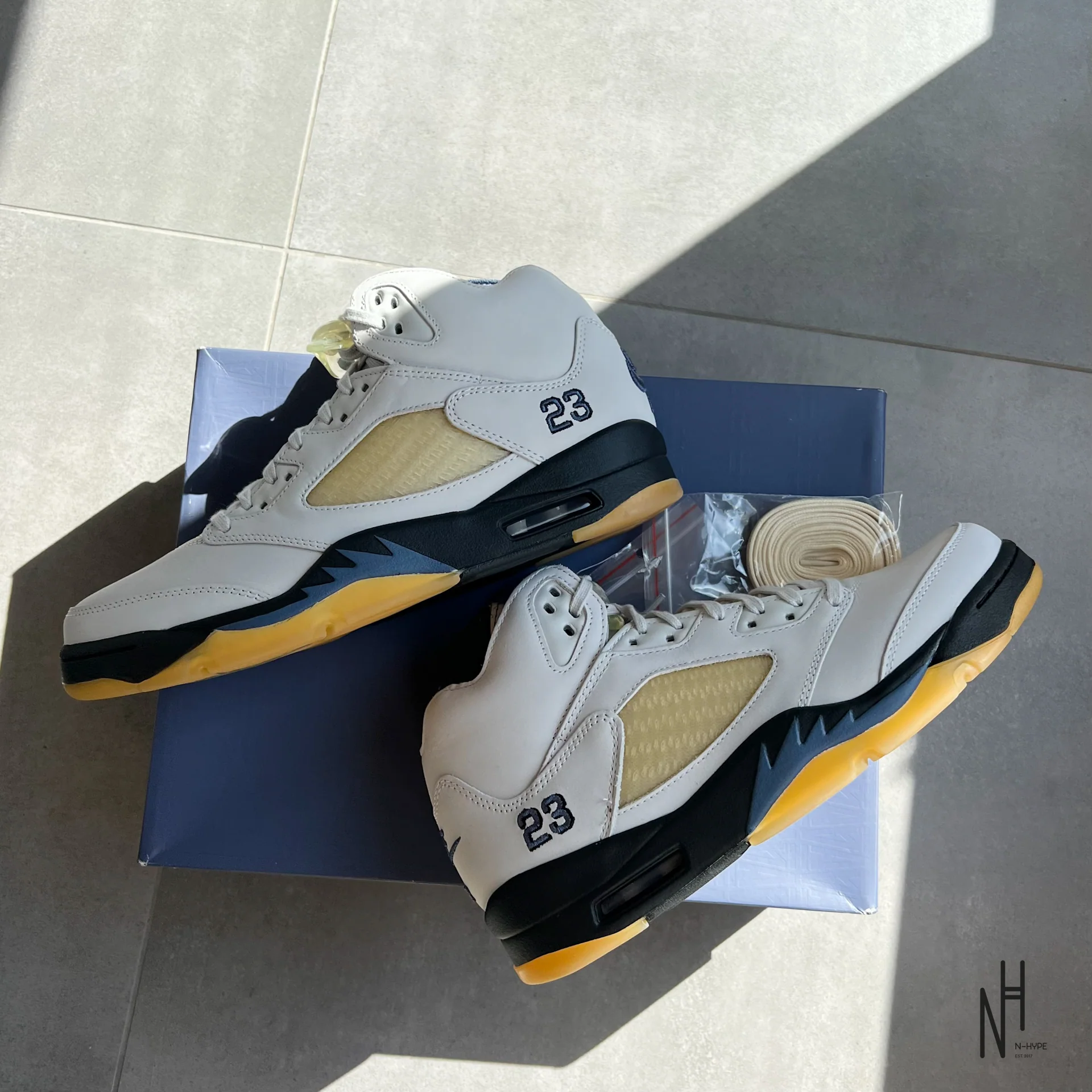 Jordan 5 Retro A Ma Maniére Dawn (Women's) - Image 9