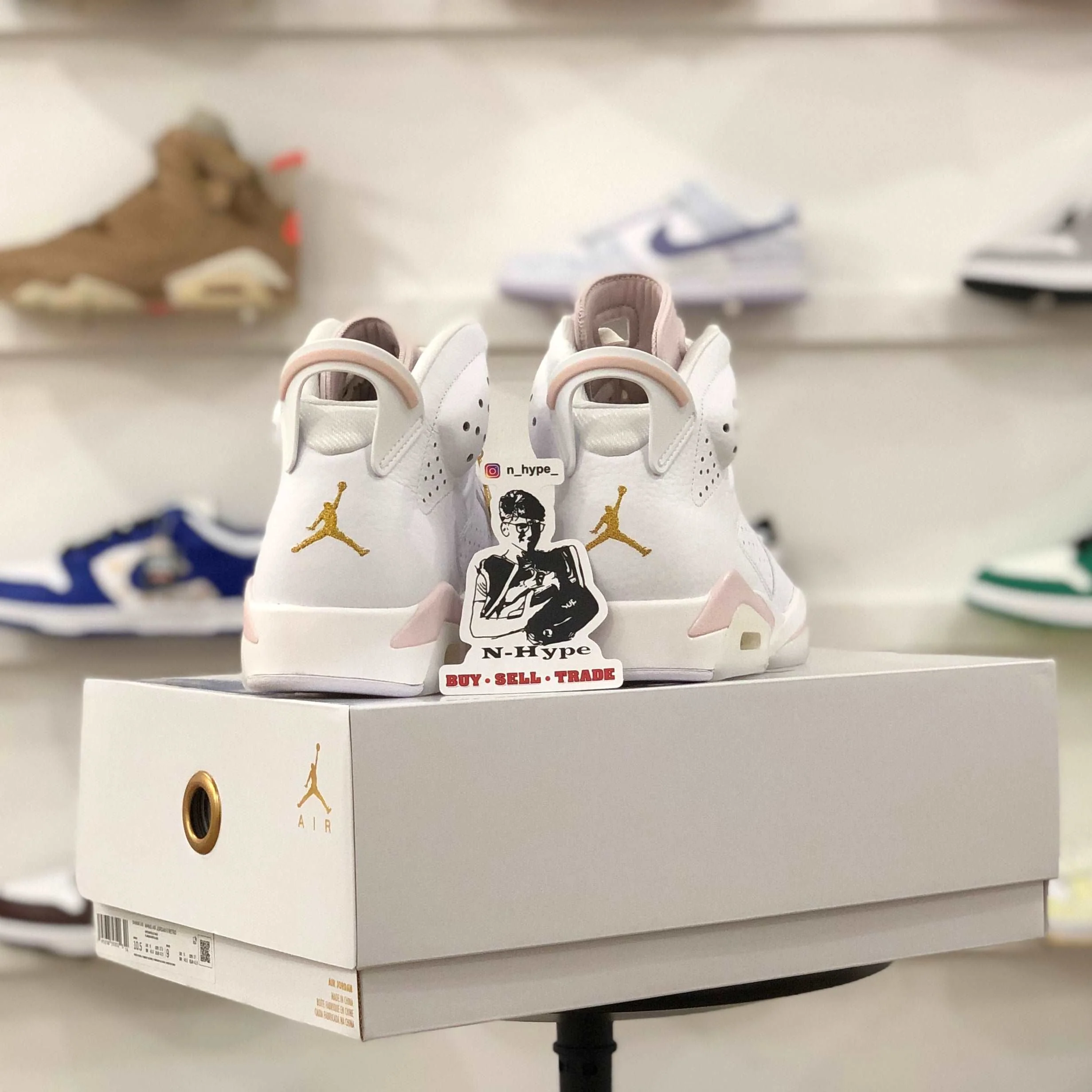Jordan 6 Retro Gold Hoops (W) - Image 6