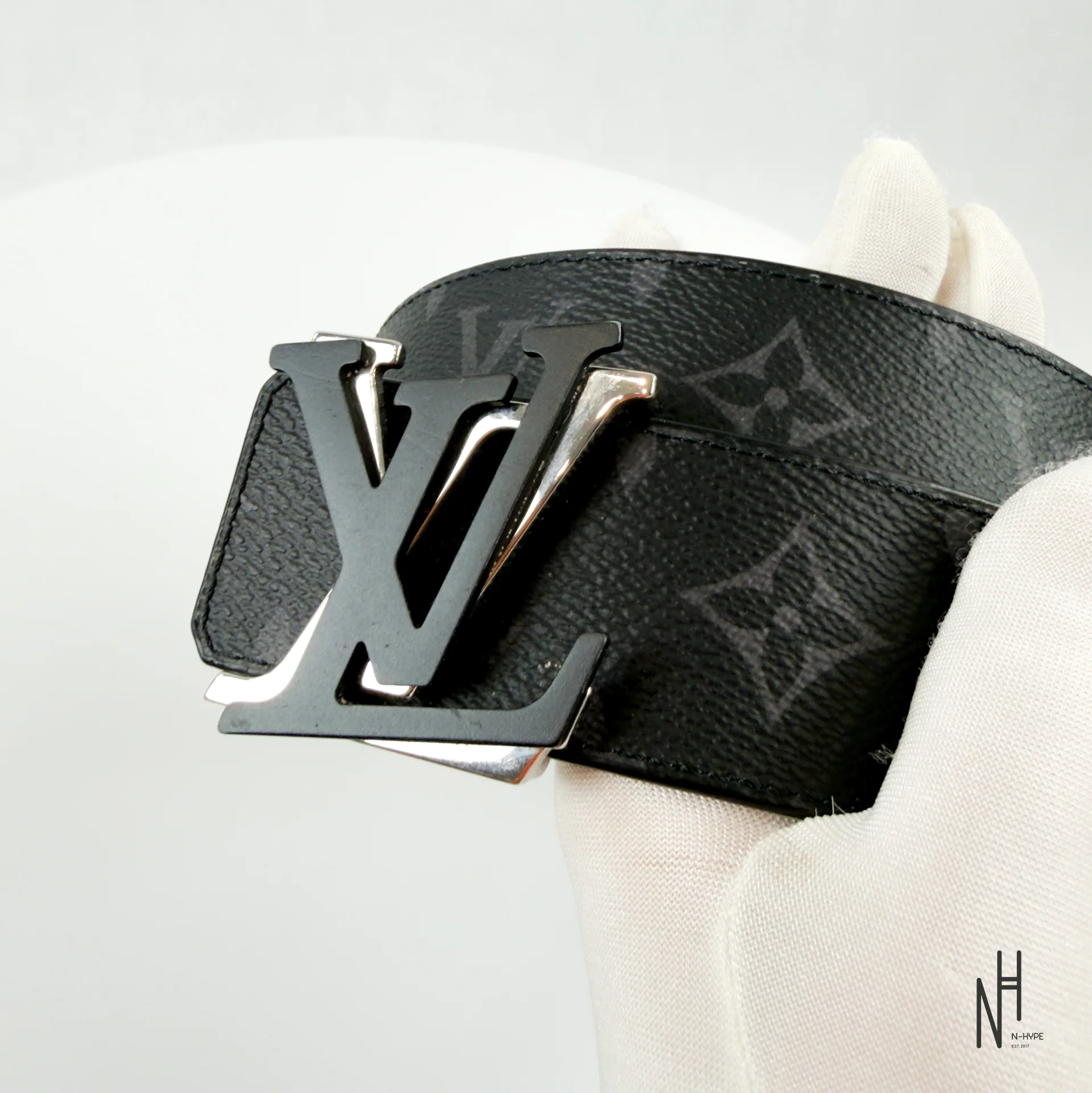 Louis Vuitton LV Shake 40mm Reversible Monogram Belt Black - Image 5