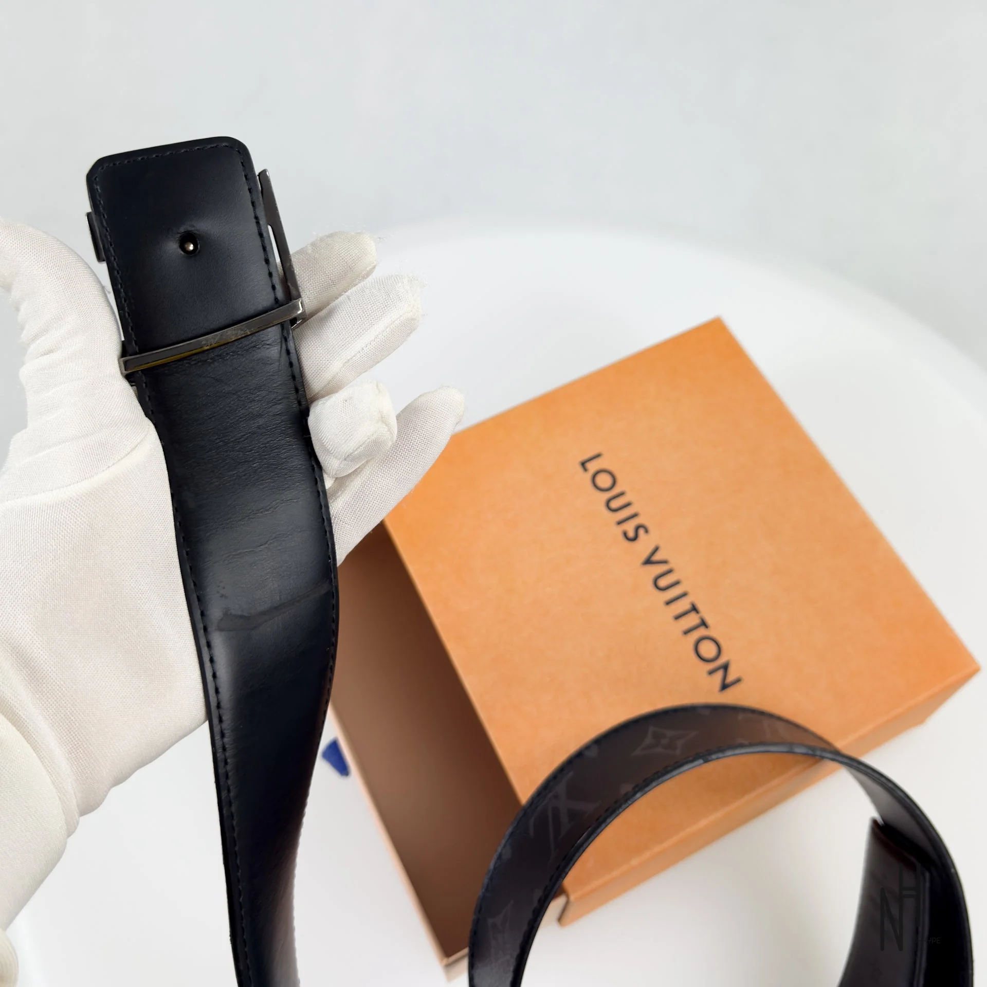 Louis Vuitton LV Initiales 40 mm Reversible Monogram Eclipse - Image 5