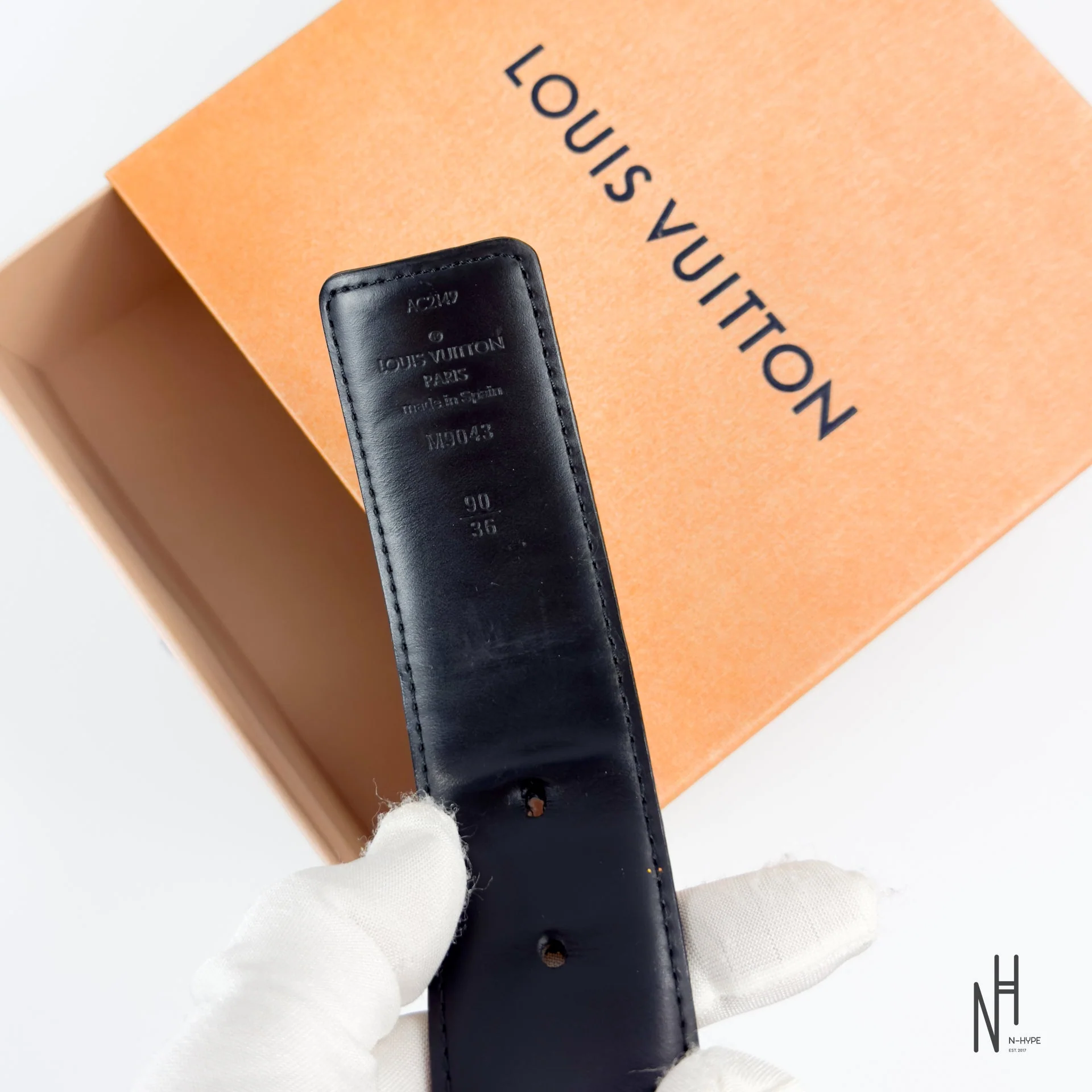 Louis Vuitton LV Initiales 40 mm Reversible Monogram Eclipse - Image 7