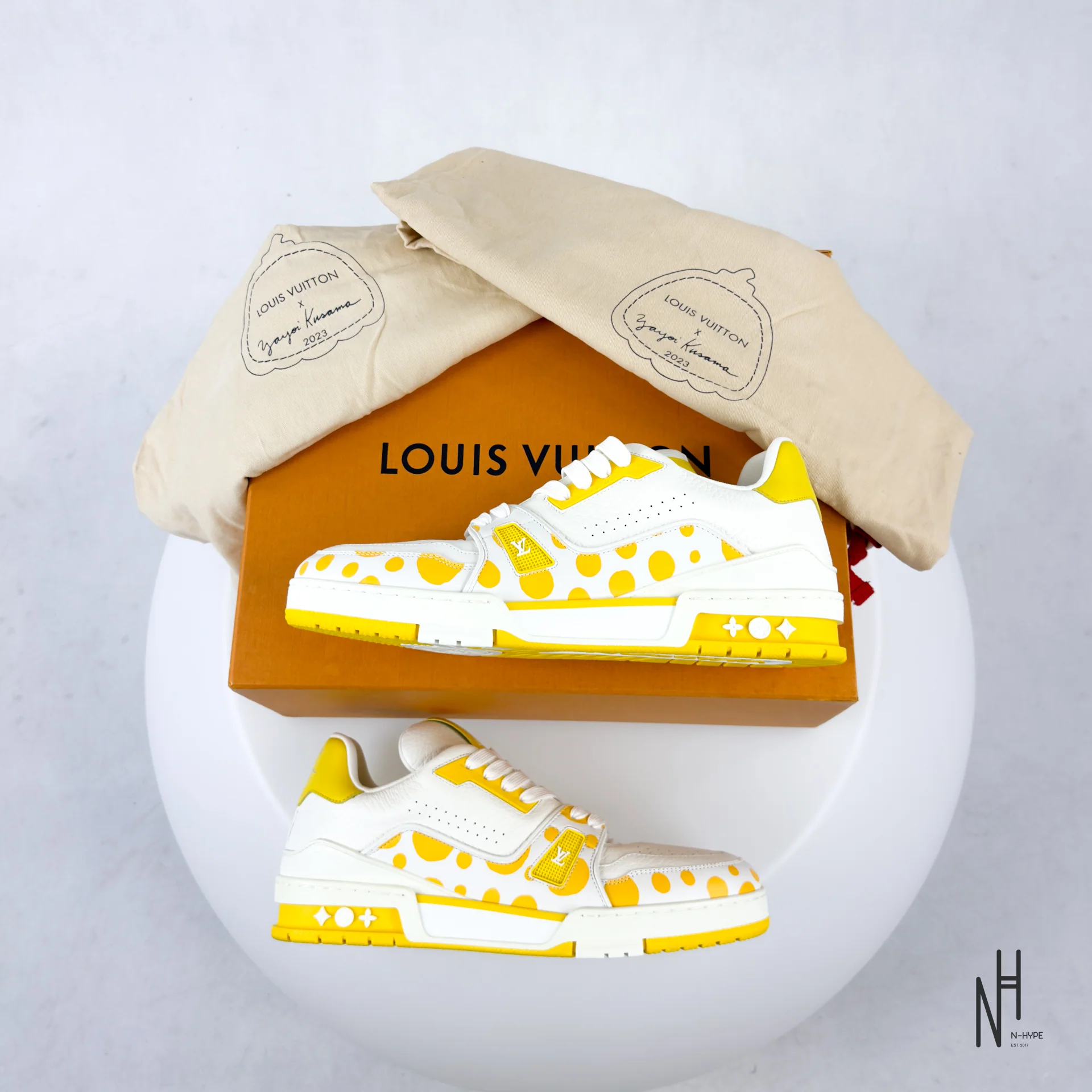 Louis Vuitton x Yayoi Kusama LV Trainer Sneaker White Yellow - Image 7