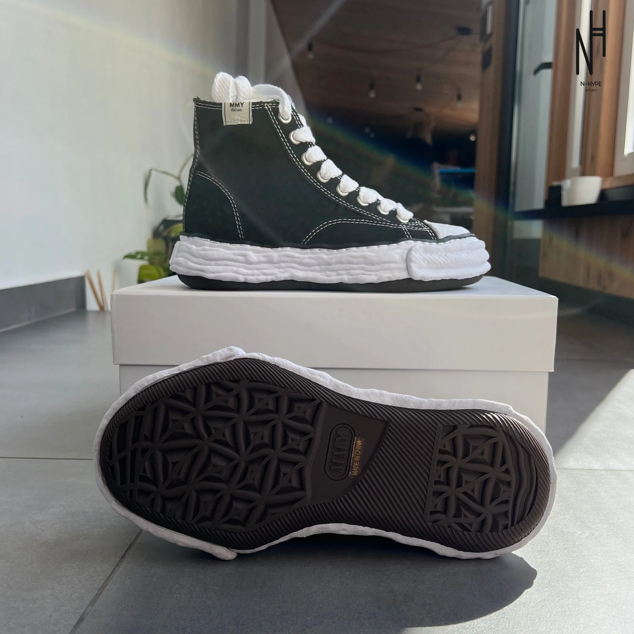 Maison Mihara Yasuhiro Peterson OG Sole Canvas High Black - Image 5