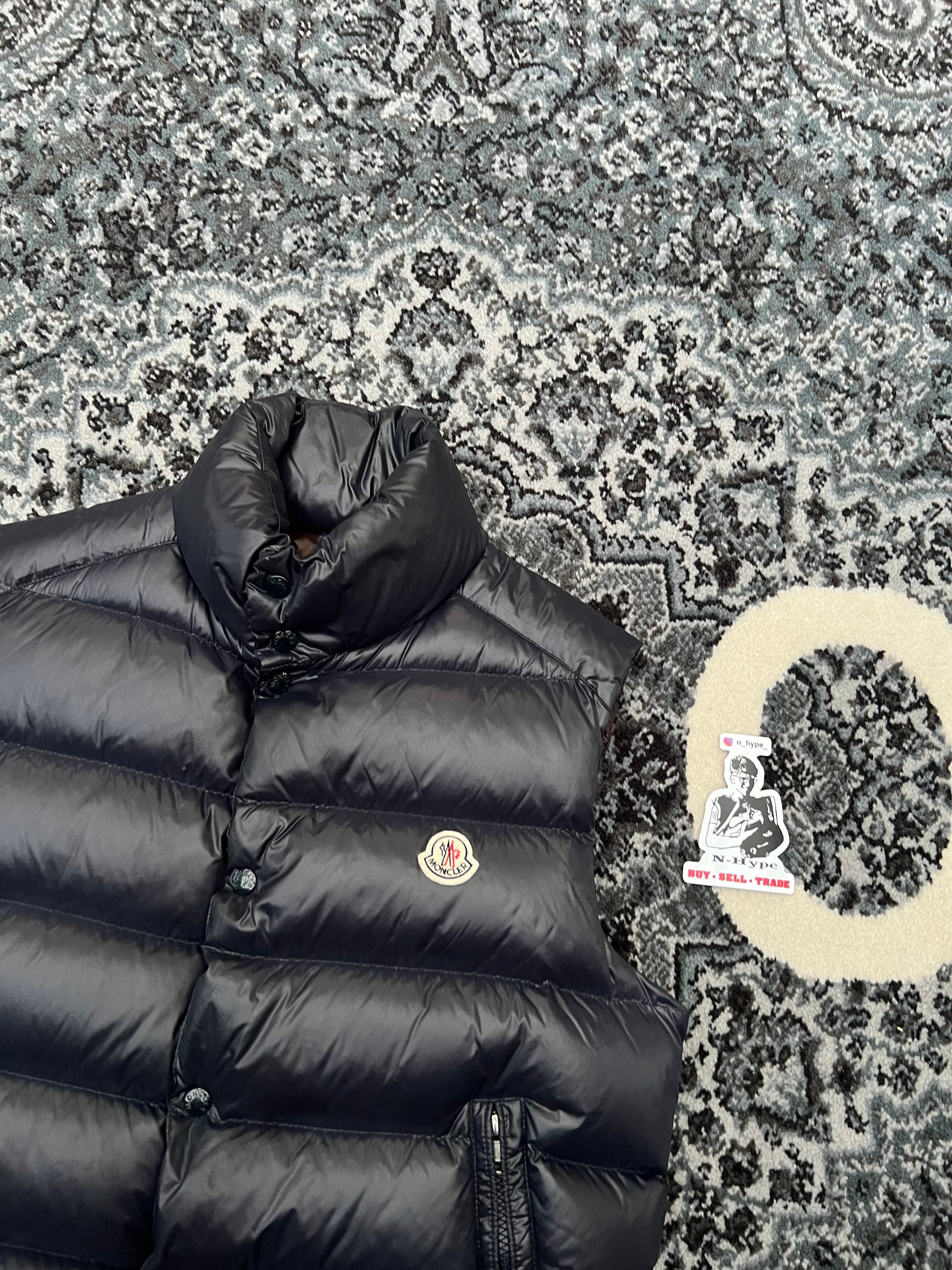 Moncler Lacet Down Vest Navy - Image 2