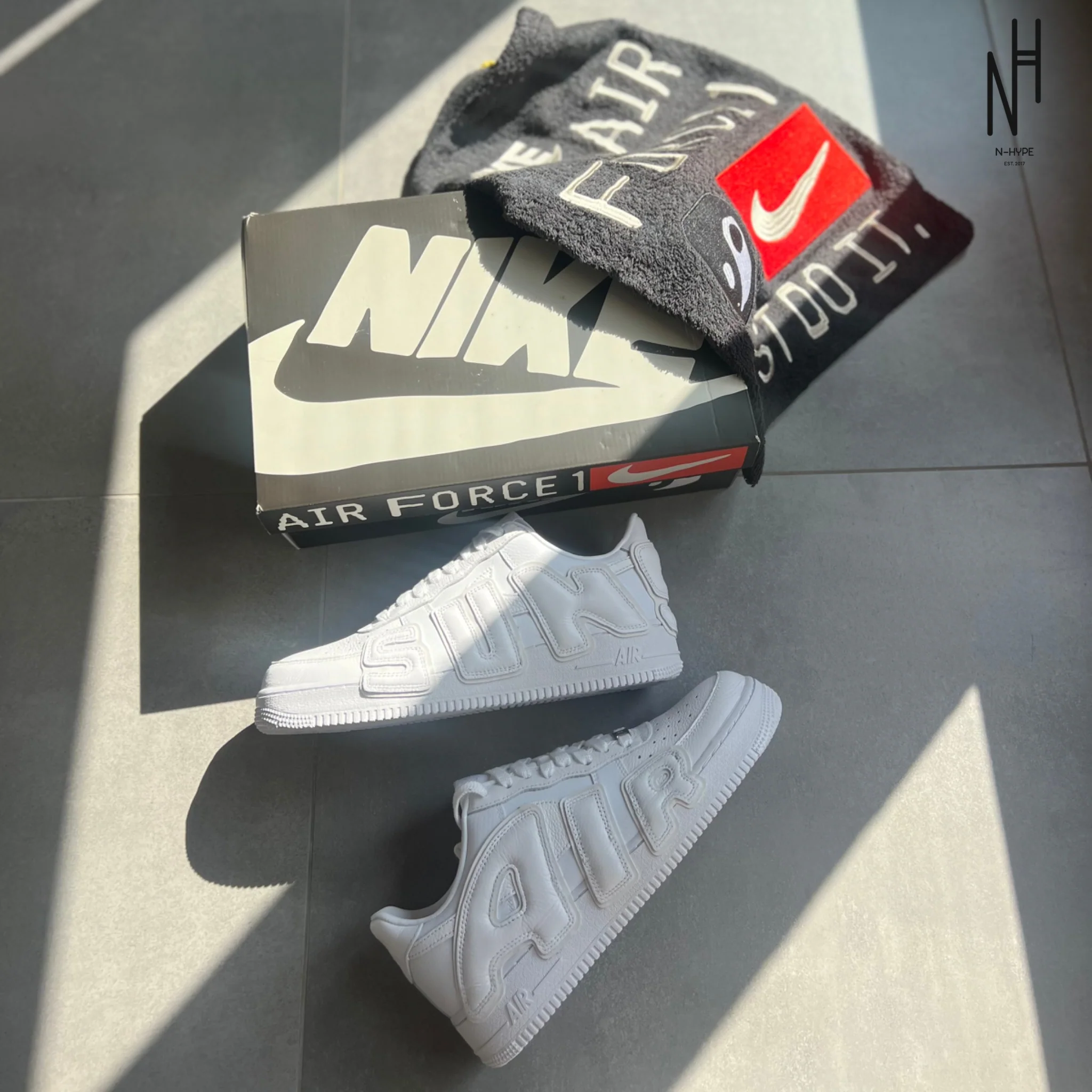 Nike Air Force 1 Low Cactus Plant Flea Market White (2024) - Image 7