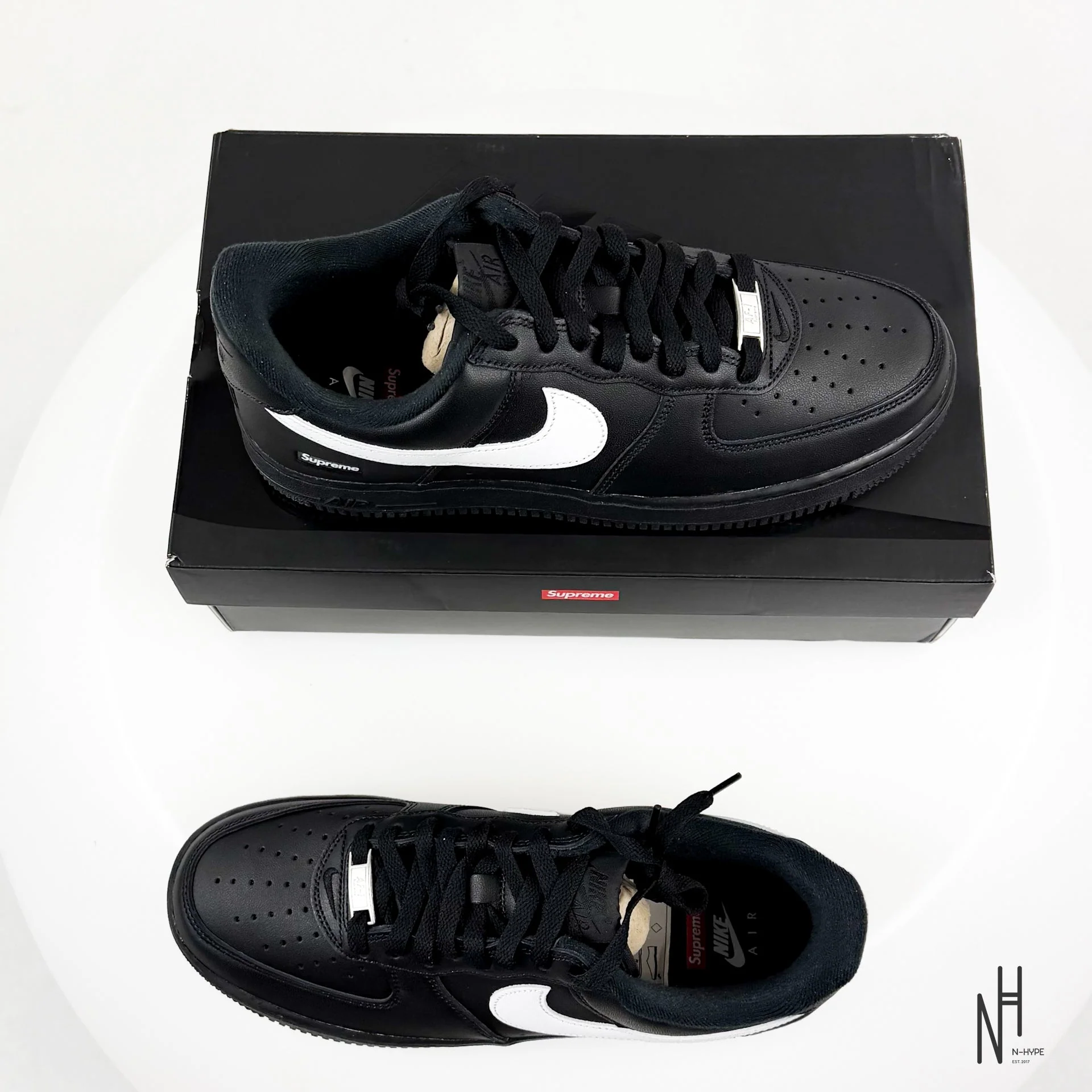 Nike Air Force 1 Low Supreme Black White - Image 6