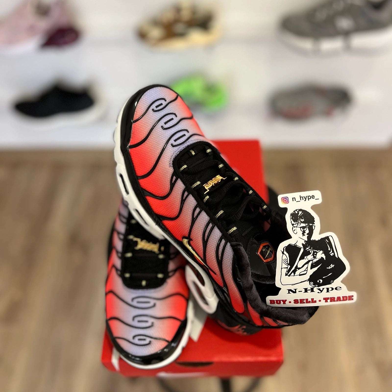 Nike Air Max Plus Sisterhood (W) - Image 6