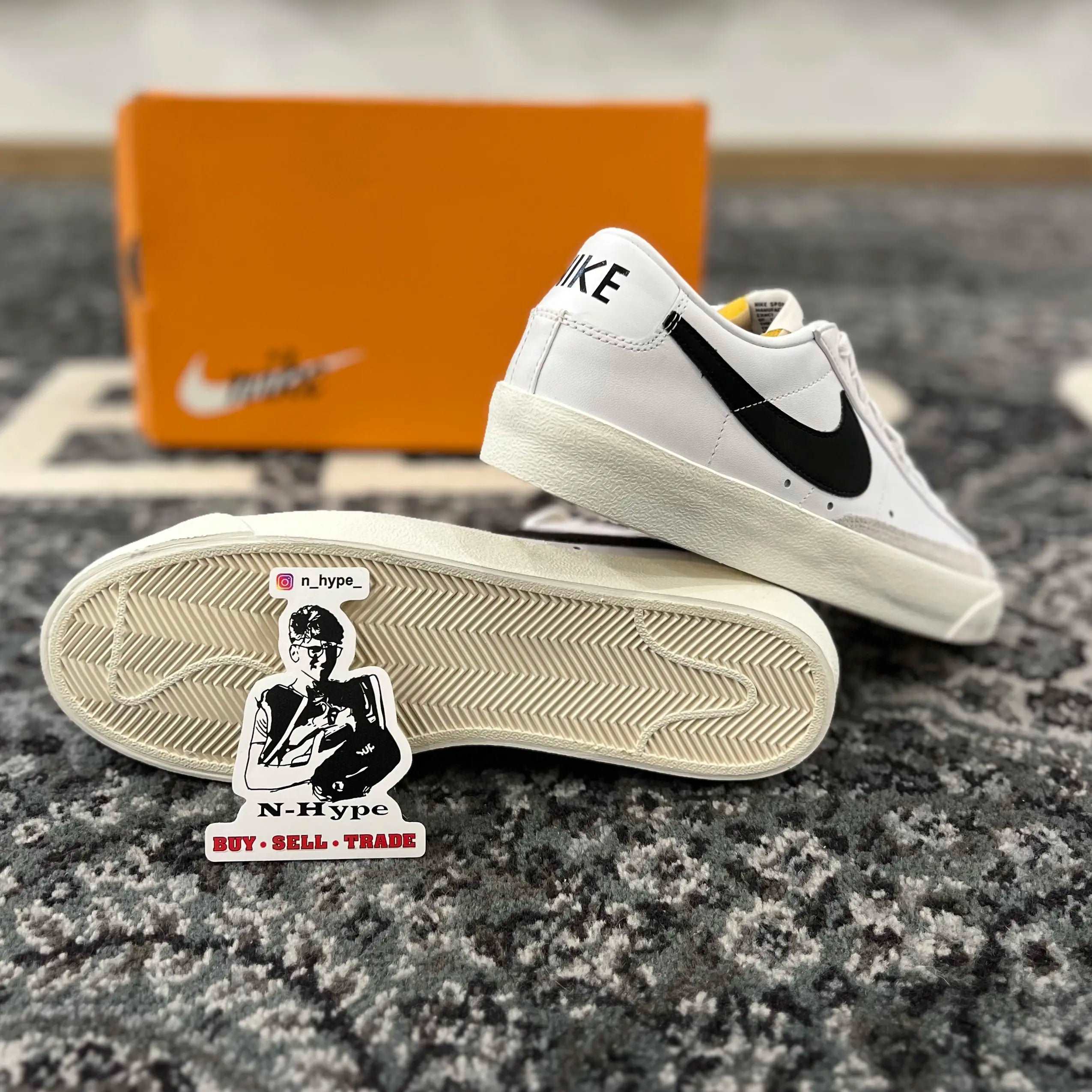 Nike Blazer Low 77 Vintage White Black - Image 6