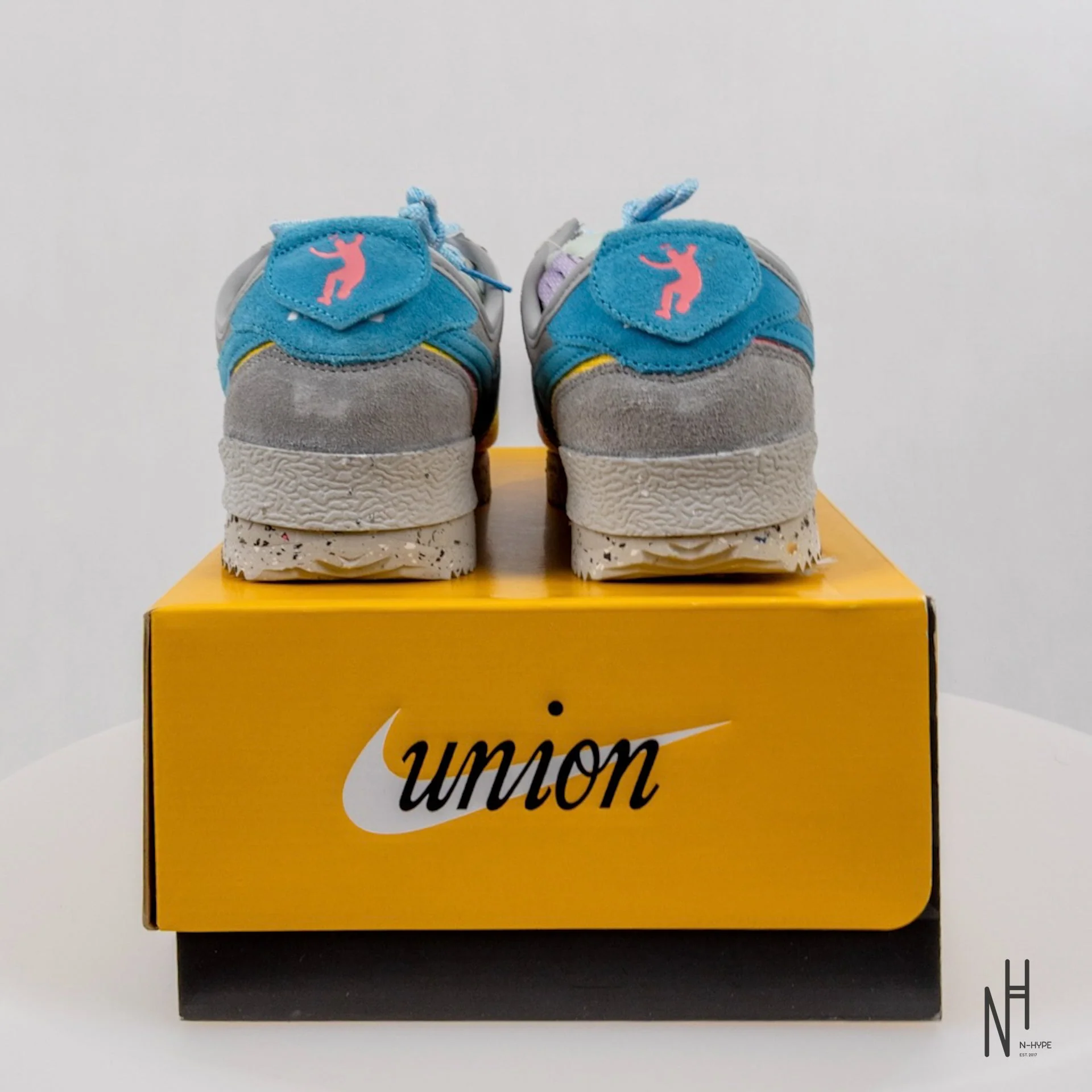 Nike Cortez Union Light Smoke - Image 6