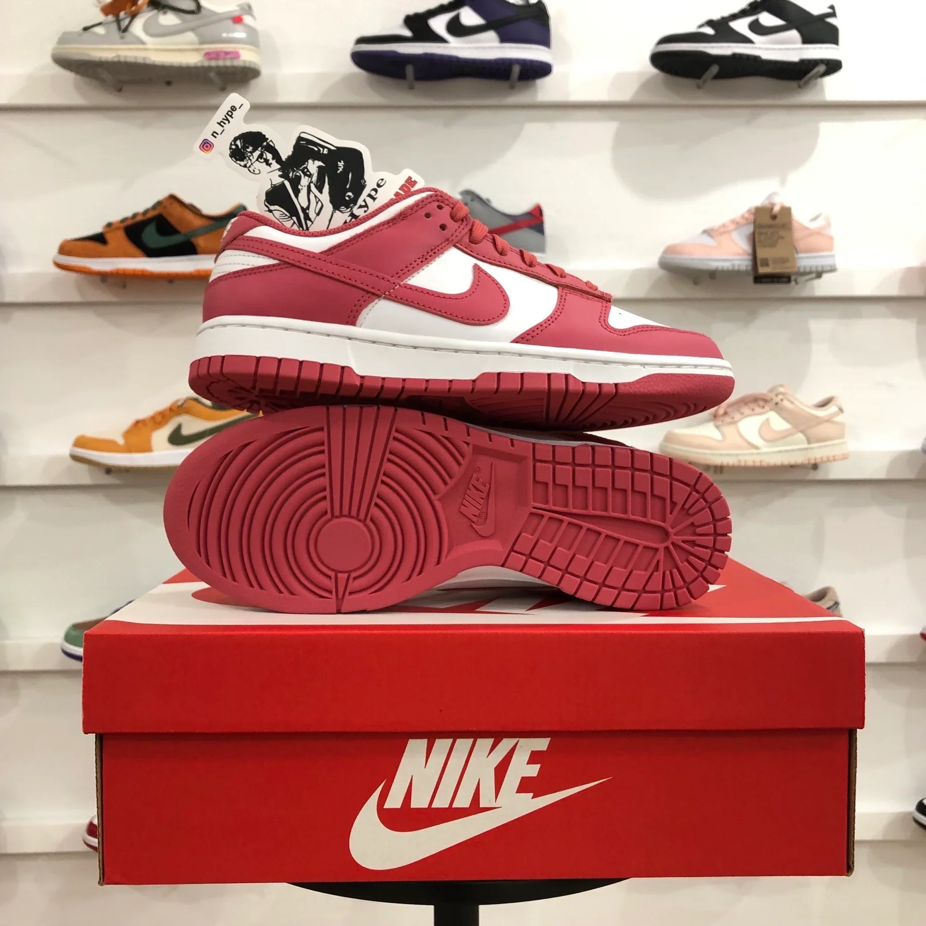 Nike Dunk Low Archeo Pink (W) - Image 5