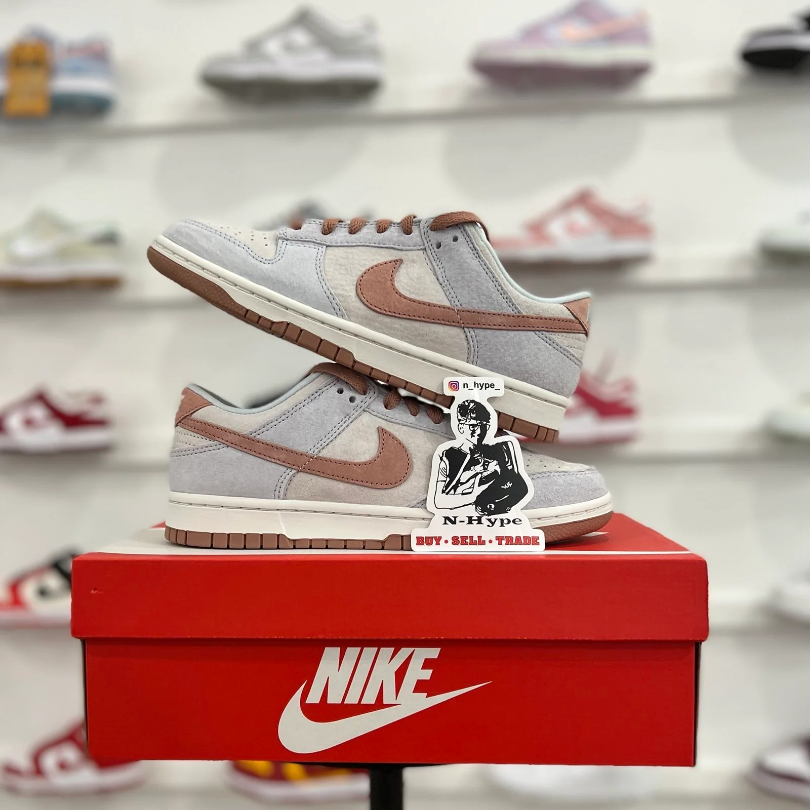 Nike Dunk Low Fossil Rose - Image 7