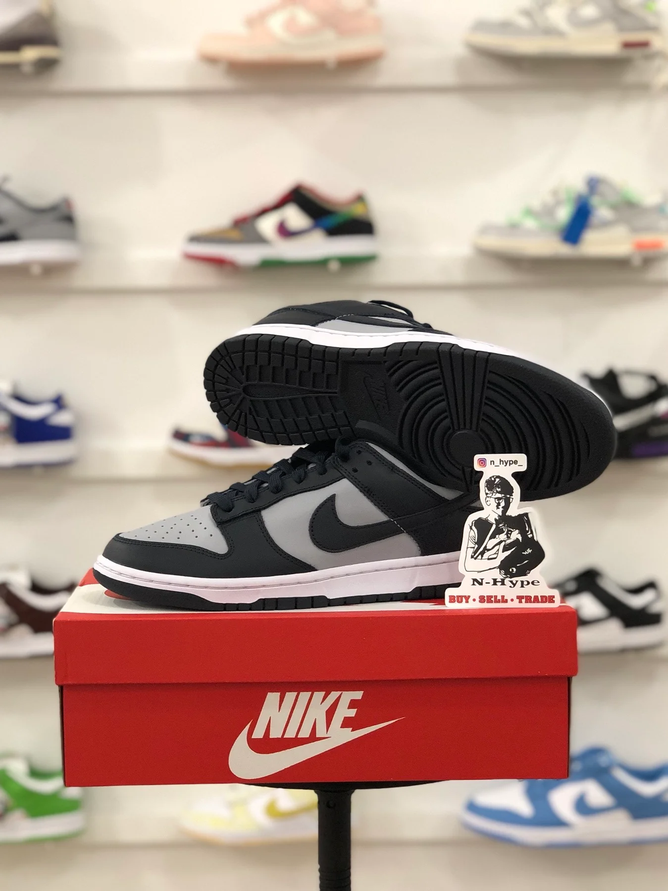 Nike Dunk Low Georgetown - Image 6
