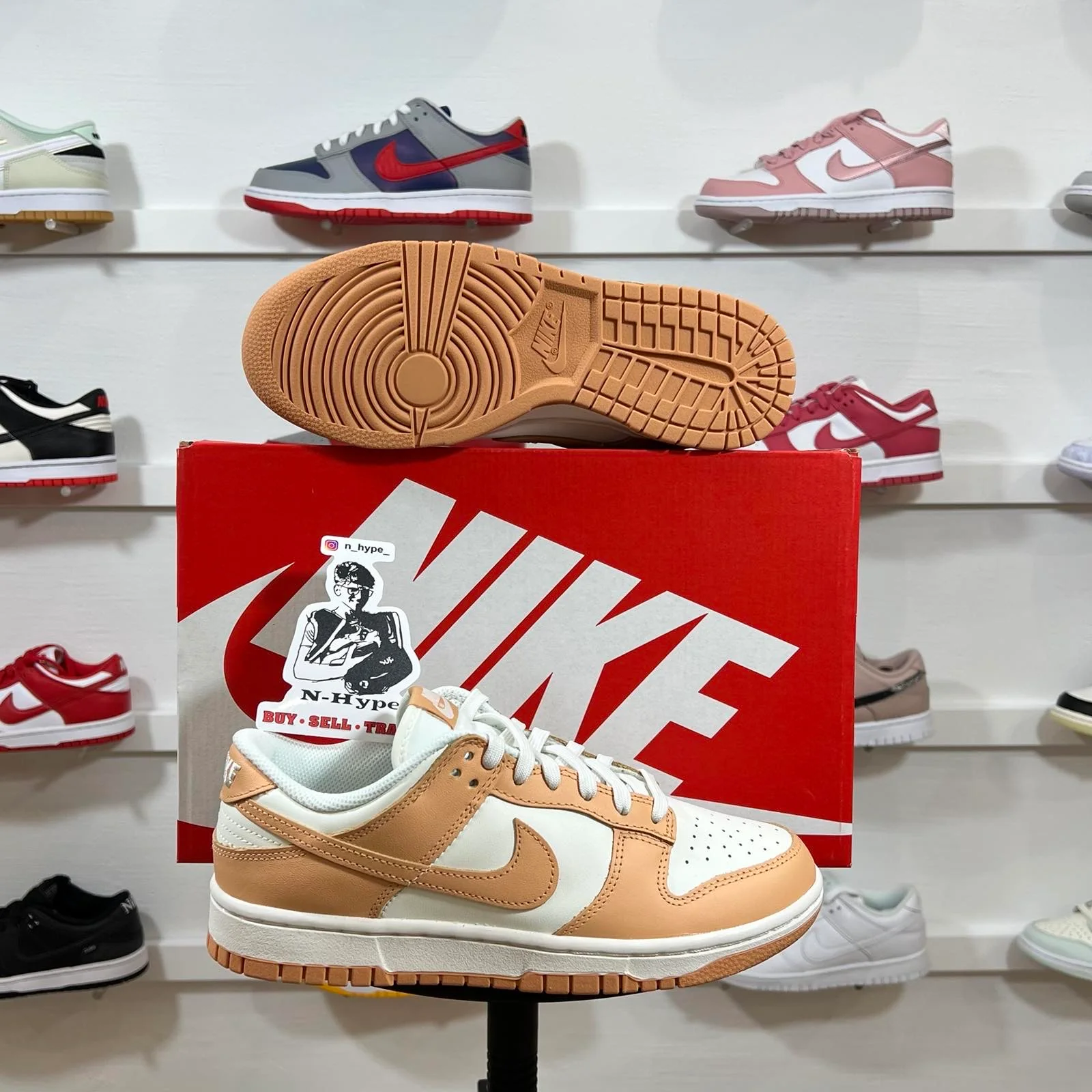 Nike Dunk Low Harvest Moon (W) - Image 2