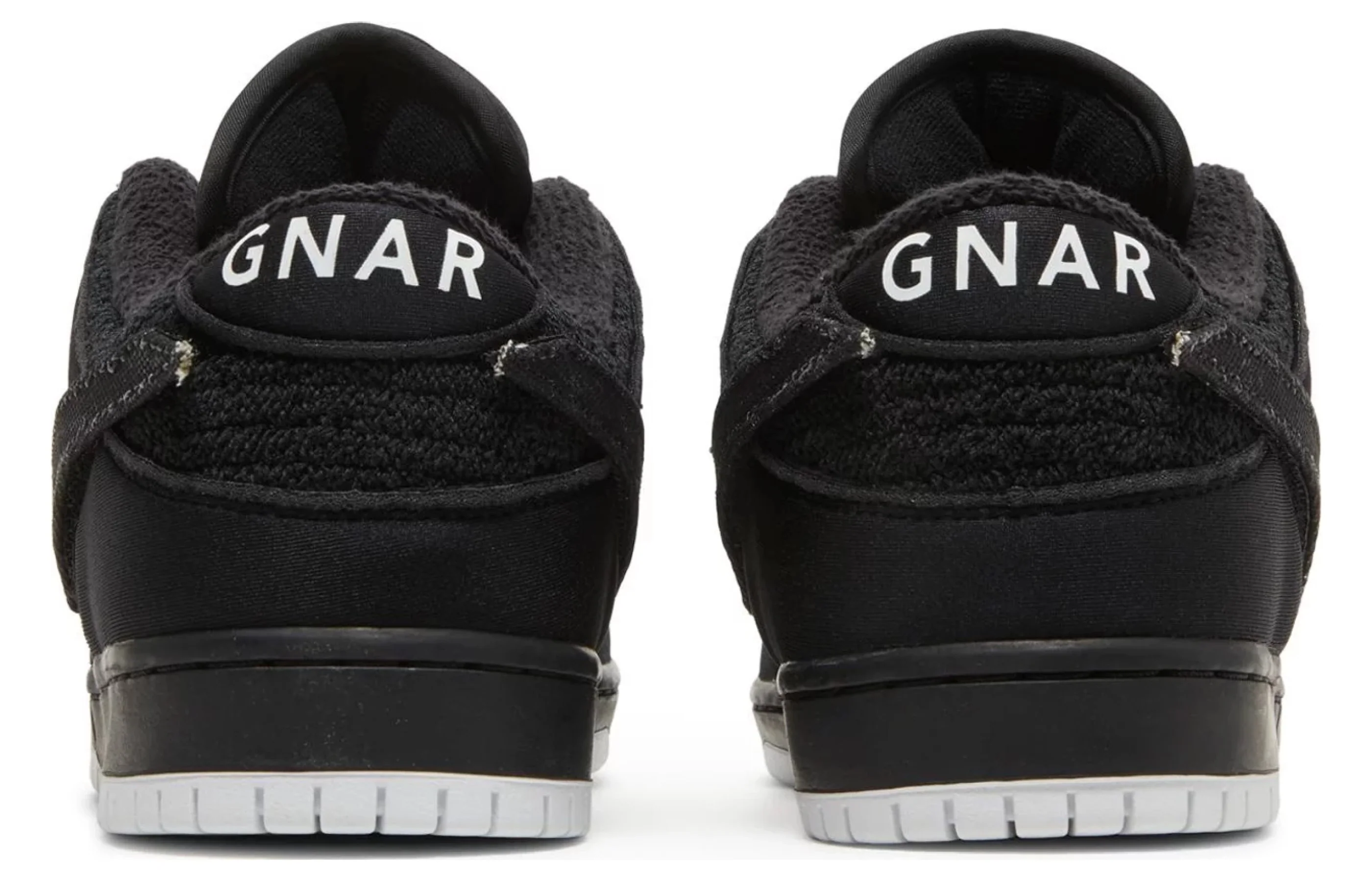 Nike SB Dunk Low Gnarhunters - Image 3