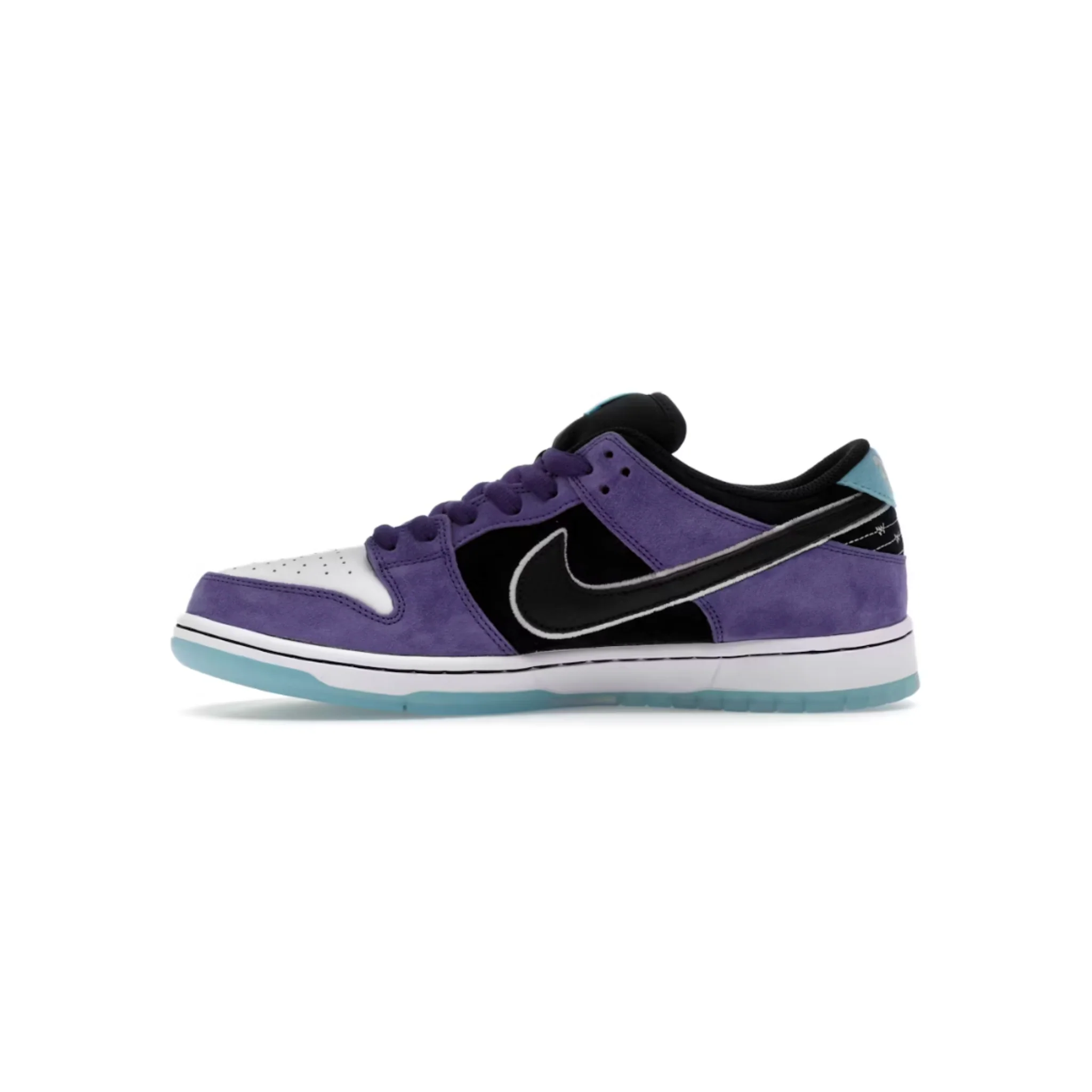 Nike SB Dunk Low Hayley Wilson - Image 2