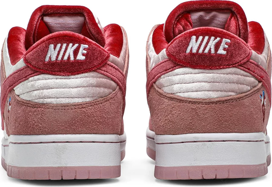 Nike SB Dunk Low StrangeLove Skateboards - Image 3