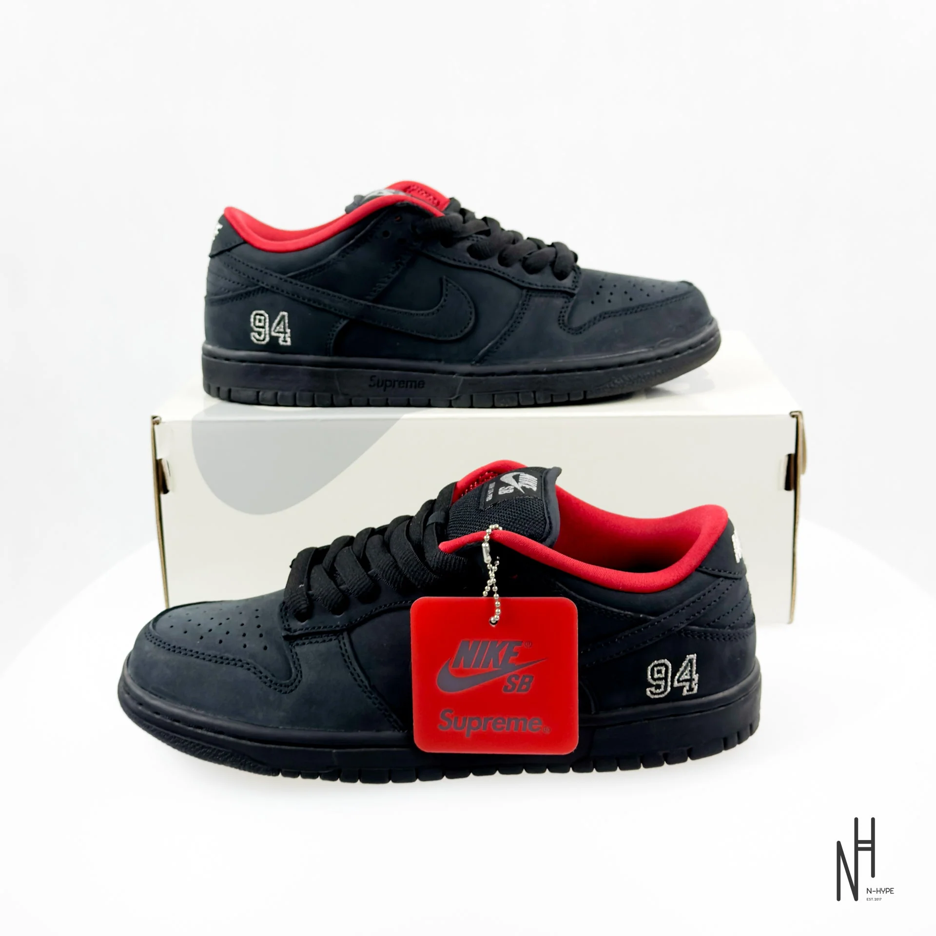 Nike SB Dunk Low Supreme 94 Black - Image 2